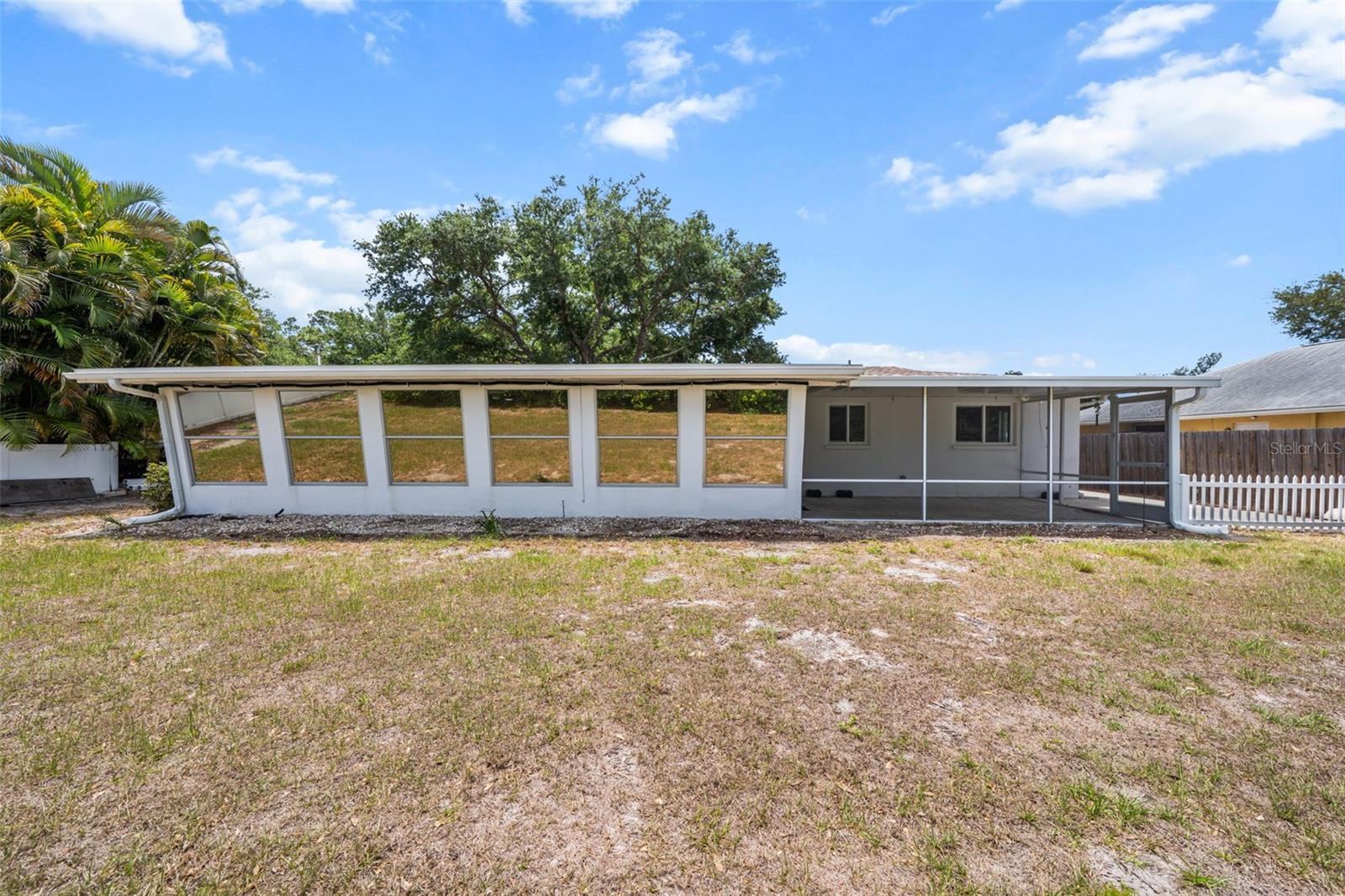 EAST GATE - Residential