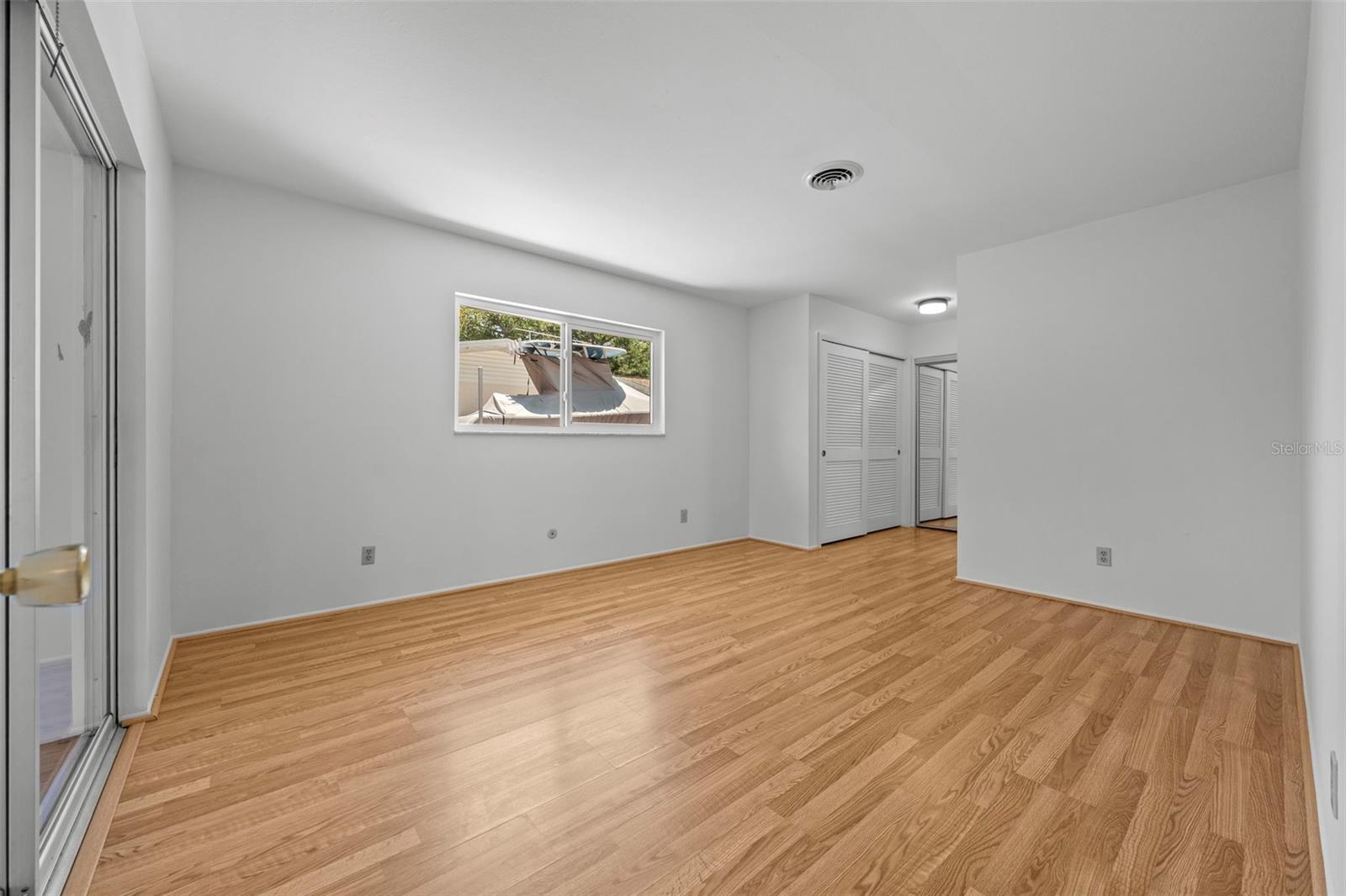 EAST GATE - Residential
