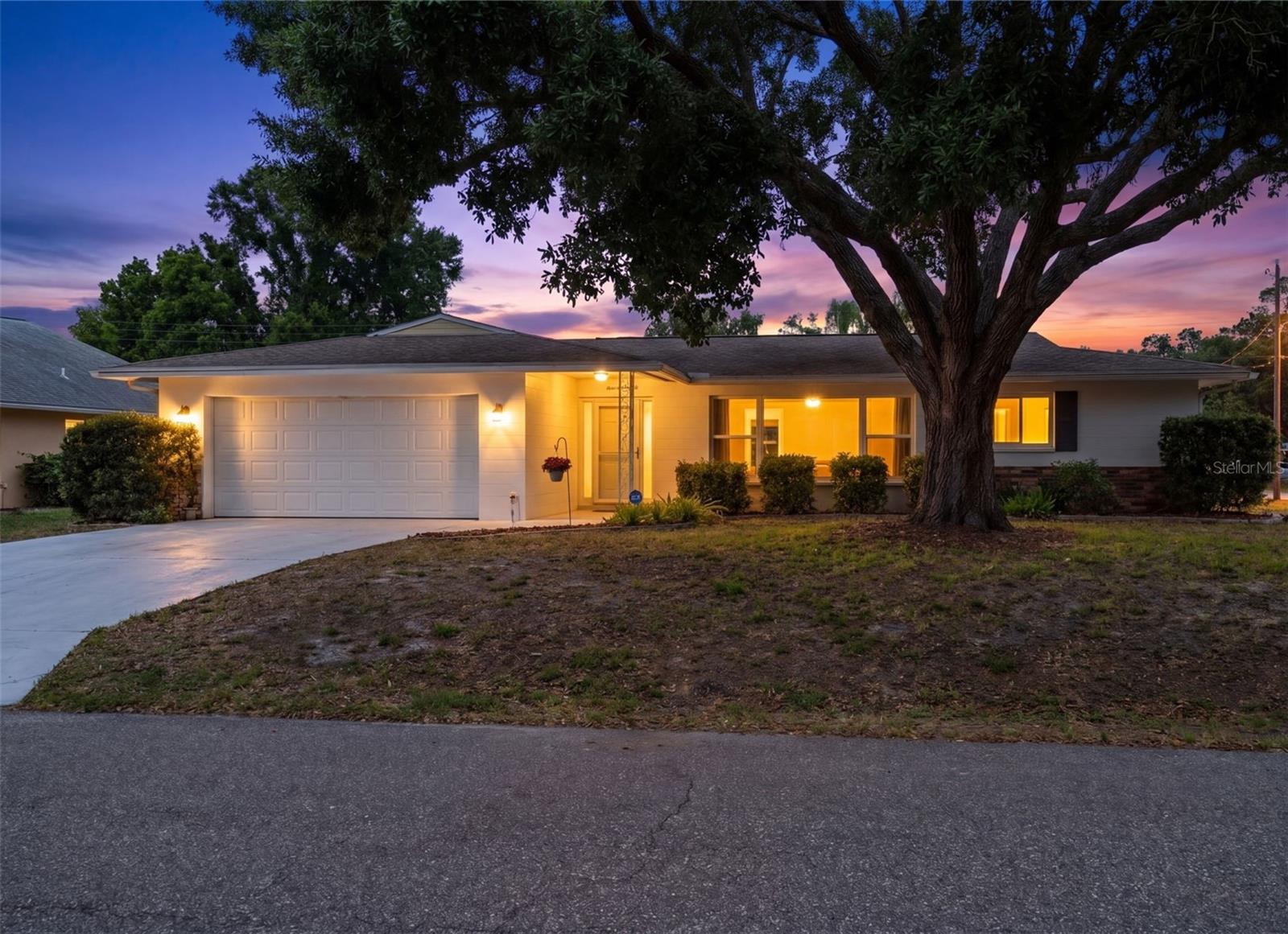 EAST GATE - Residential