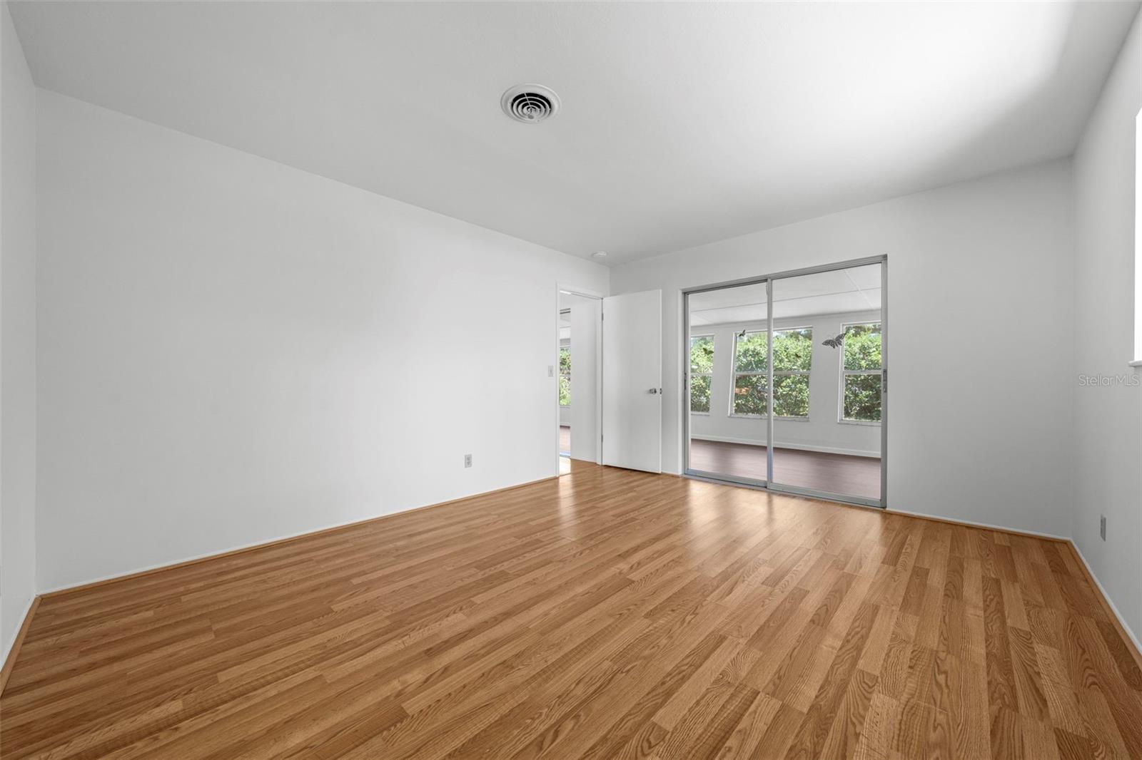 EAST GATE - Residential