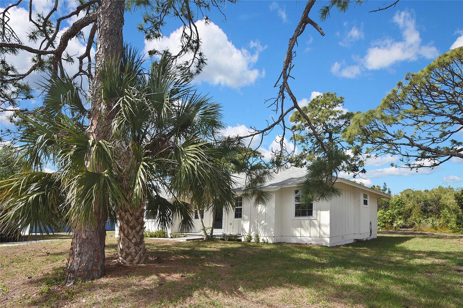 SOUTH VENICE - Residential