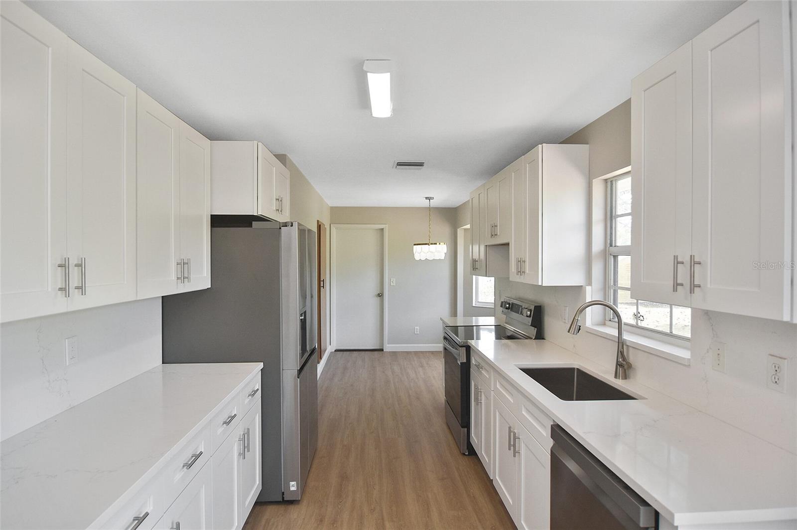 SOUTH VENICE - Residential