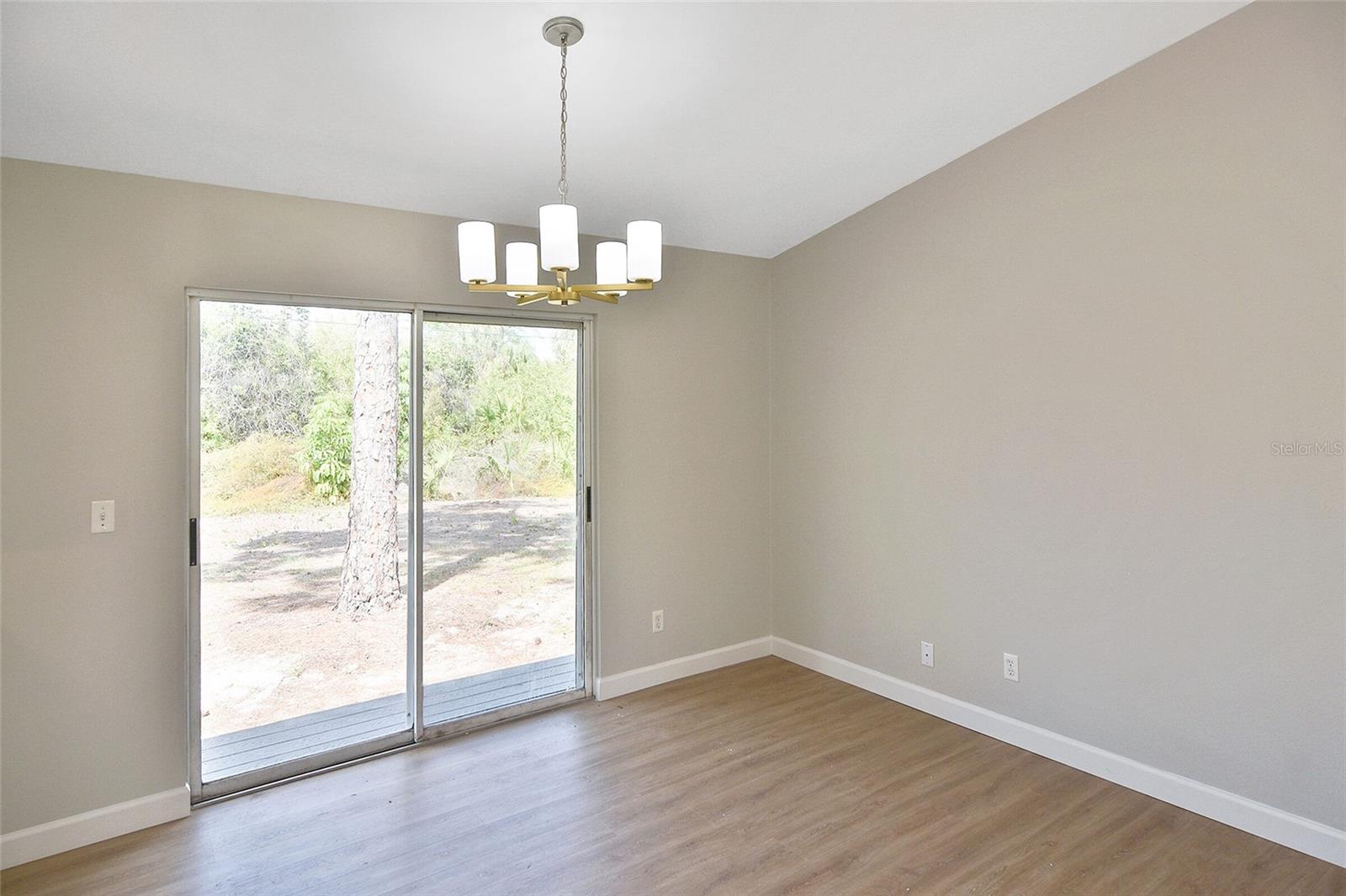 SOUTH VENICE - Residential