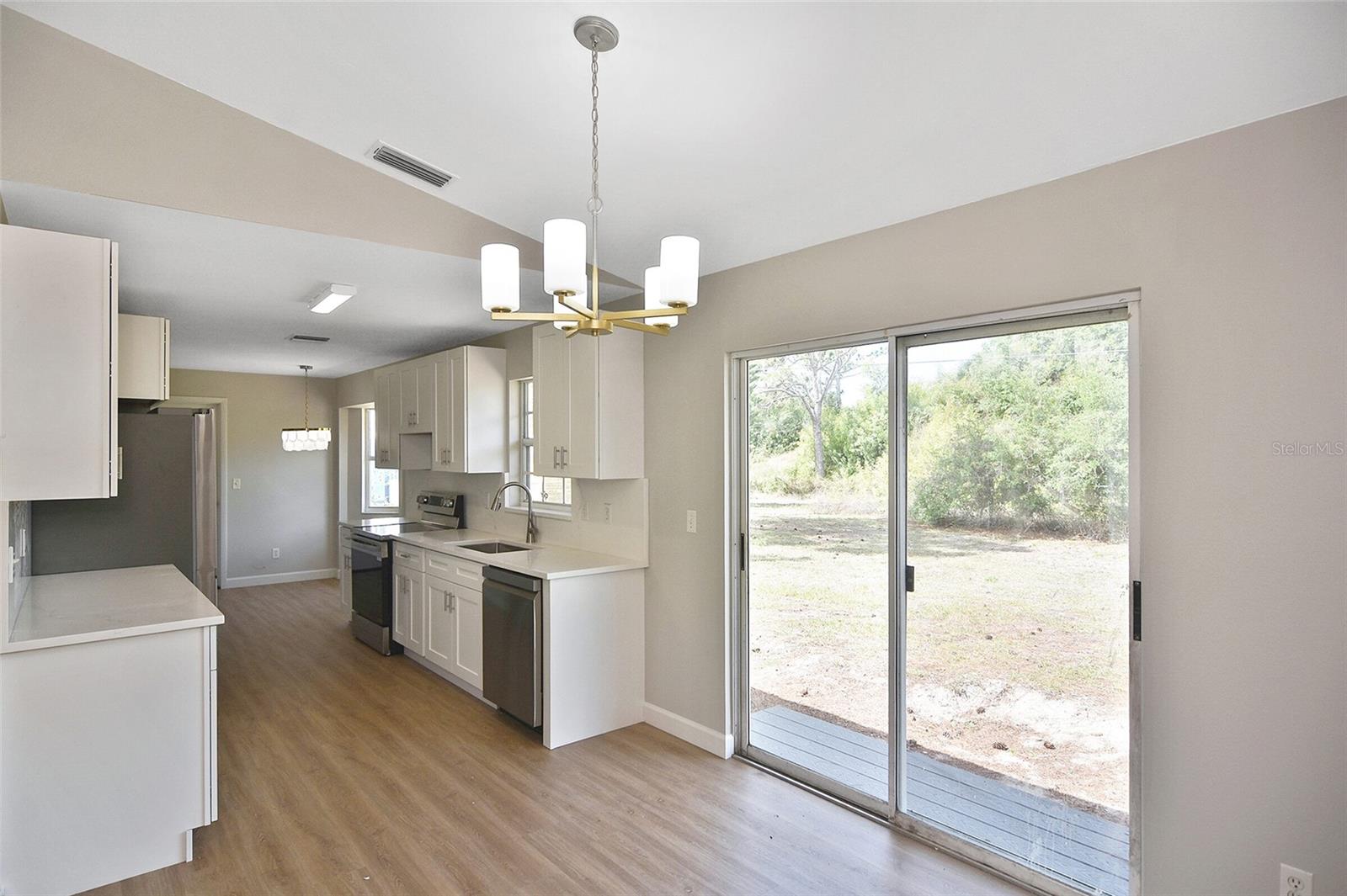 SOUTH VENICE - Residential