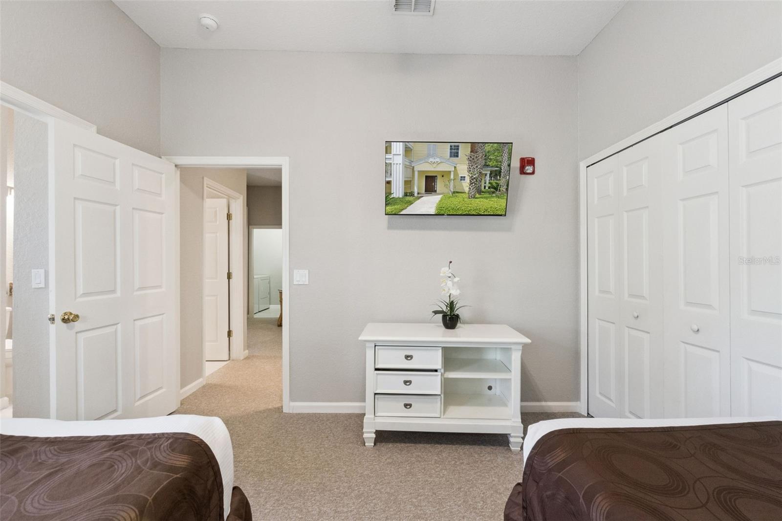 BAHAMA BAY RESORT - Residential