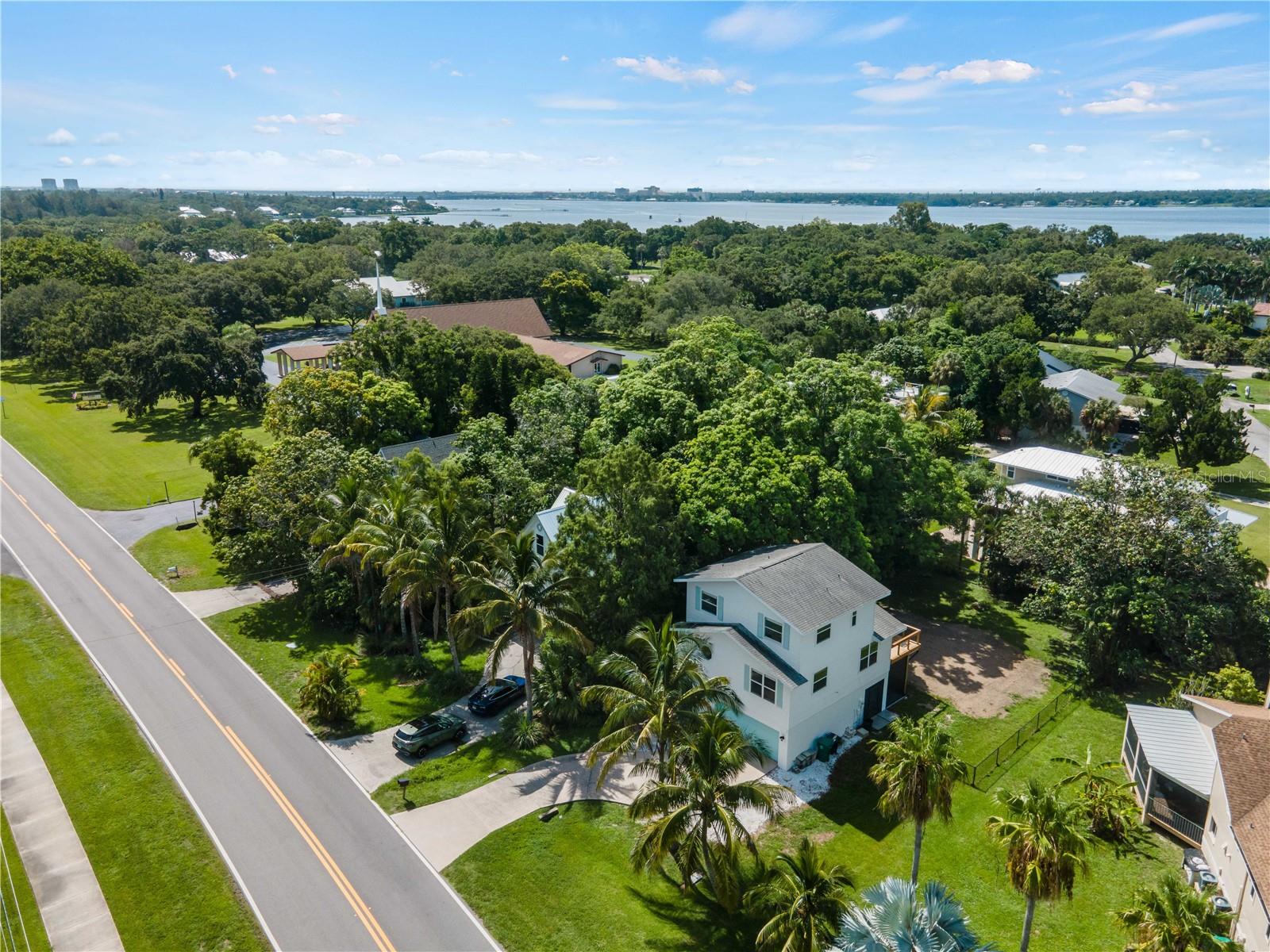 3405 10TH STREET W