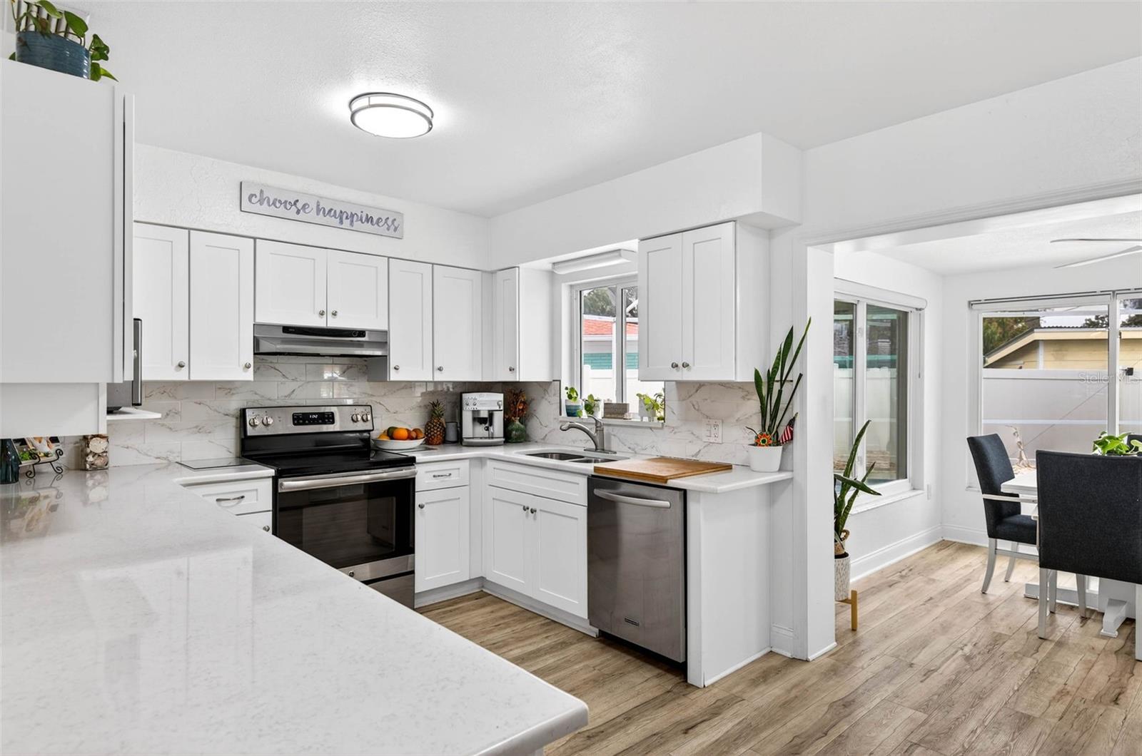 BAY PINES ESTATES - Residential