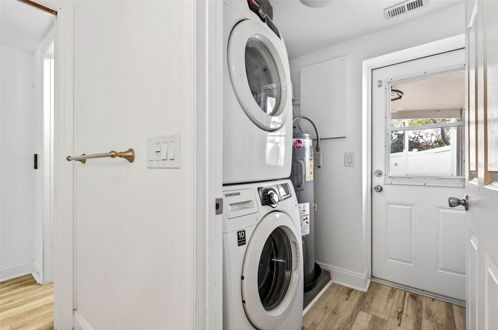 BAY PINES ESTATES - Residential