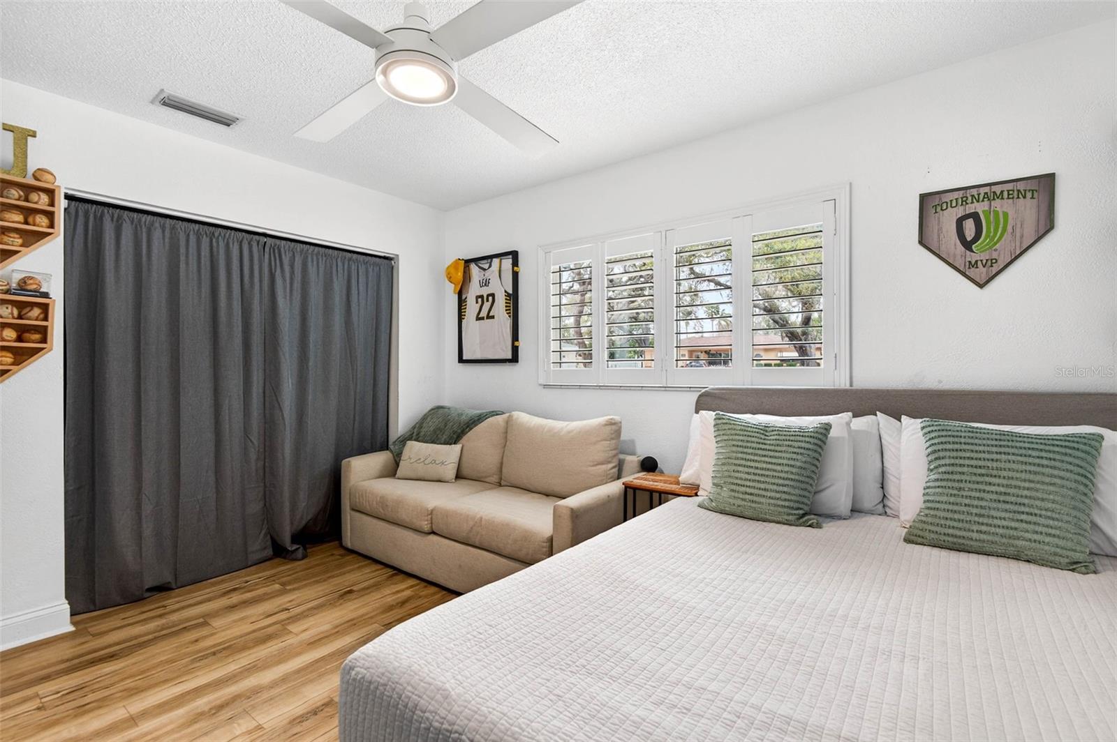 BAY PINES ESTATES - Residential