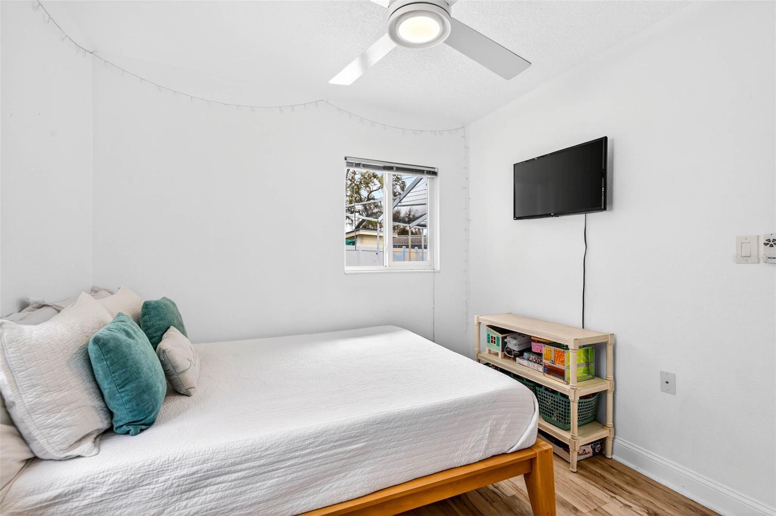 BAY PINES ESTATES - Residential