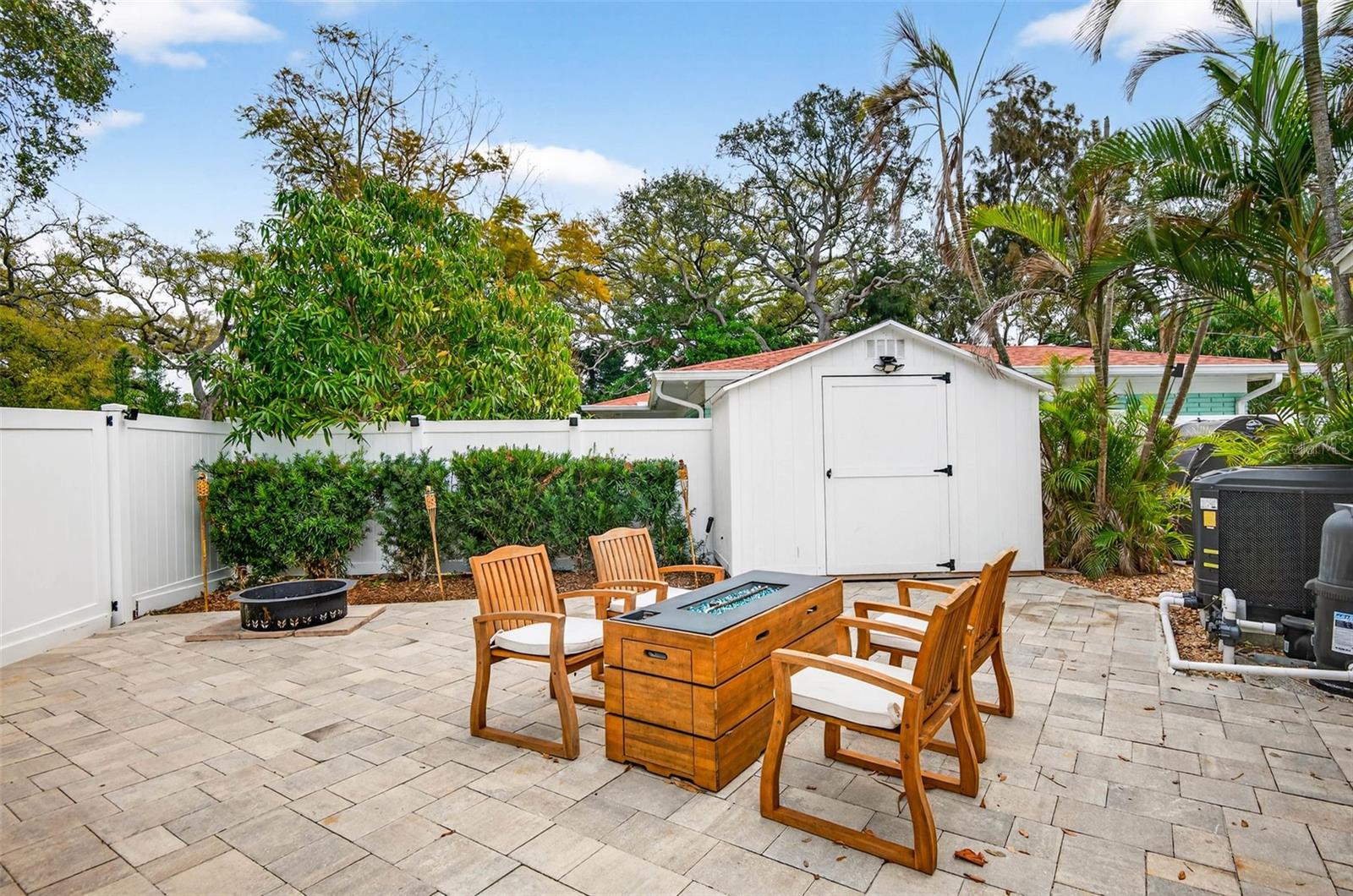 BAY PINES ESTATES - Residential