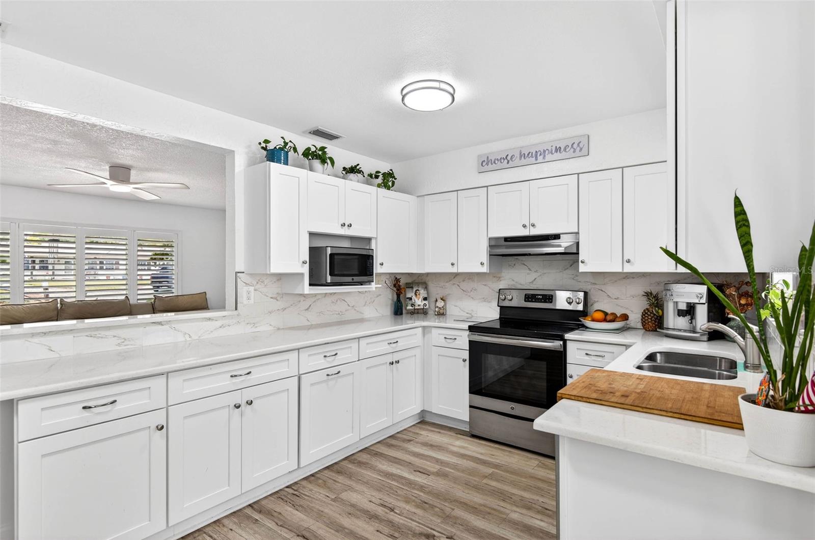 BAY PINES ESTATES - Residential