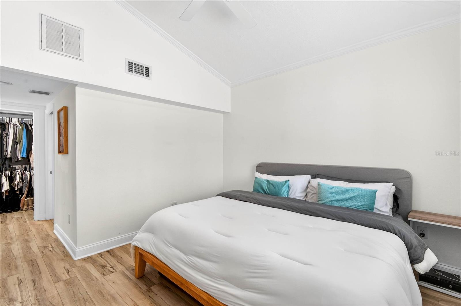 BAY PINES ESTATES - Residential