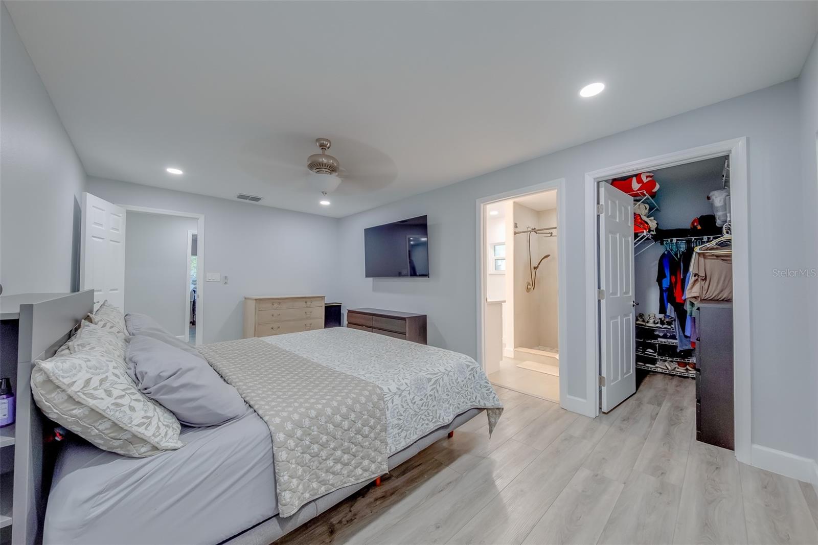 HARBOR VISTA - Residential