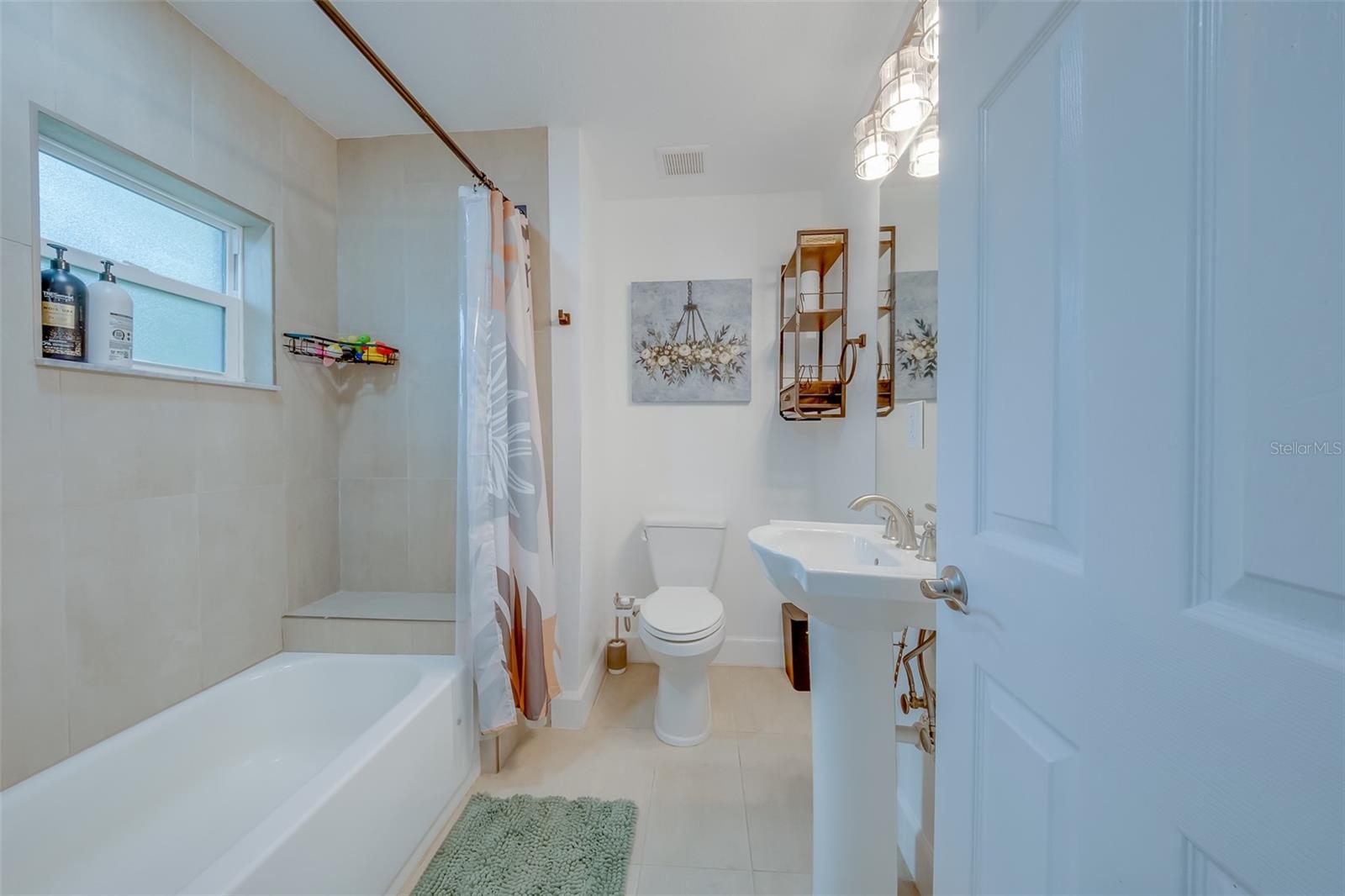 HARBOR VISTA - Residential