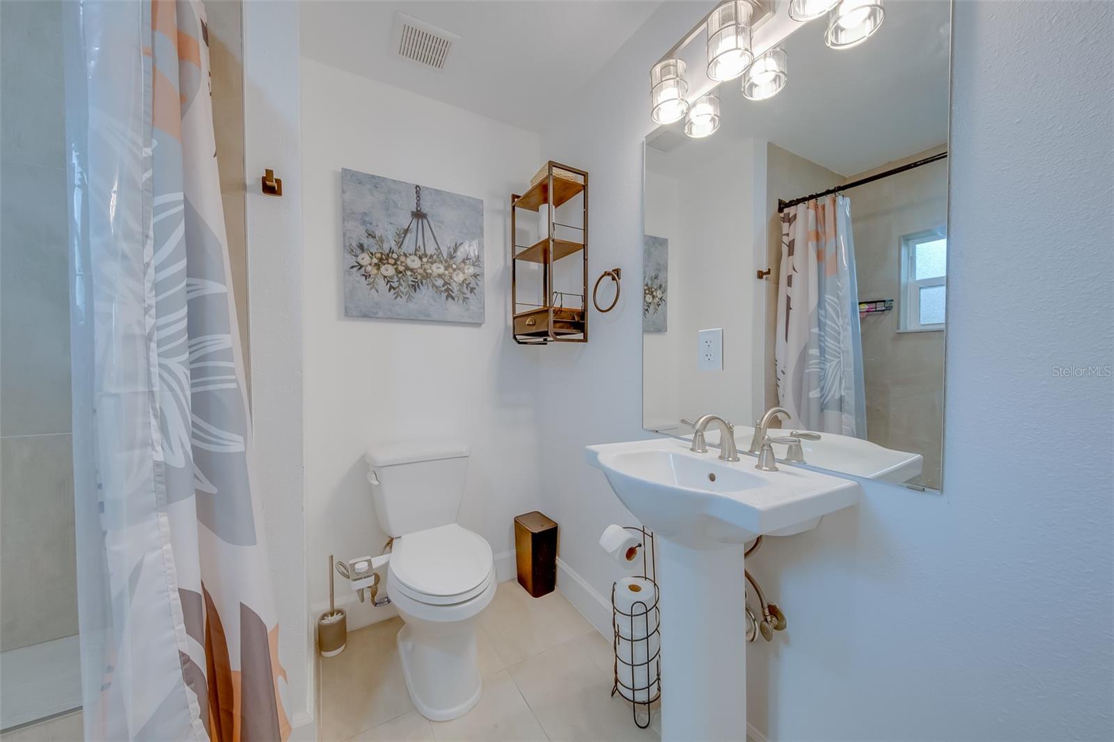 HARBOR VISTA - Residential