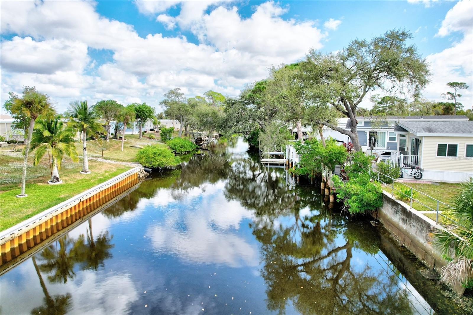 KINGS GATE CLUB MHP - Land