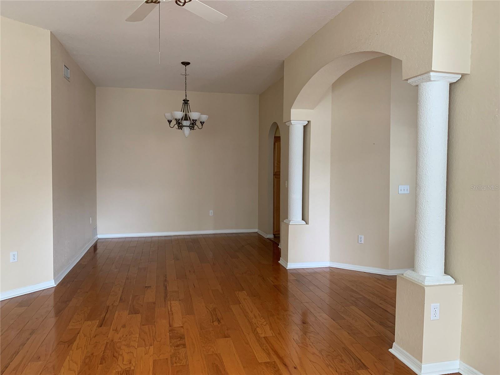 OAK RUN TIMBERGATE - Residential Lease