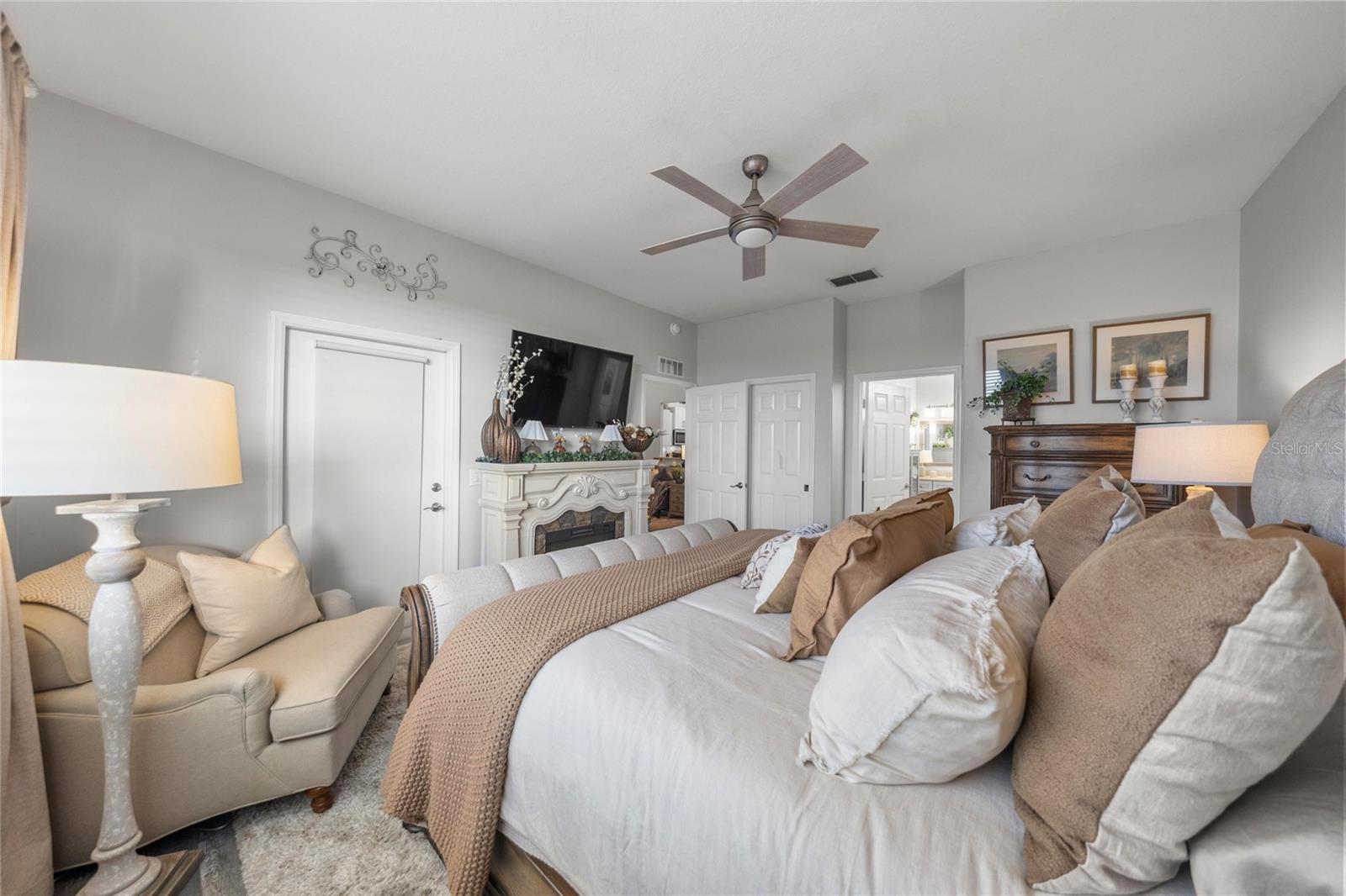 FAIRWAYS/STONECREST UN 02 - Residential