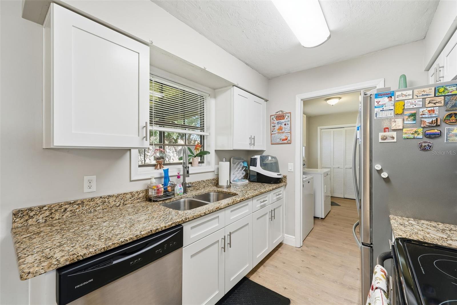 STONE HILL - Residential