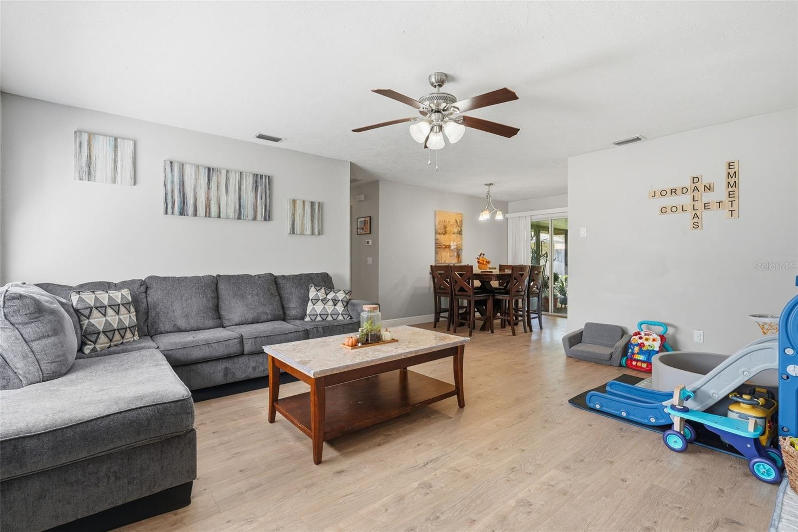 STONE HILL - Residential