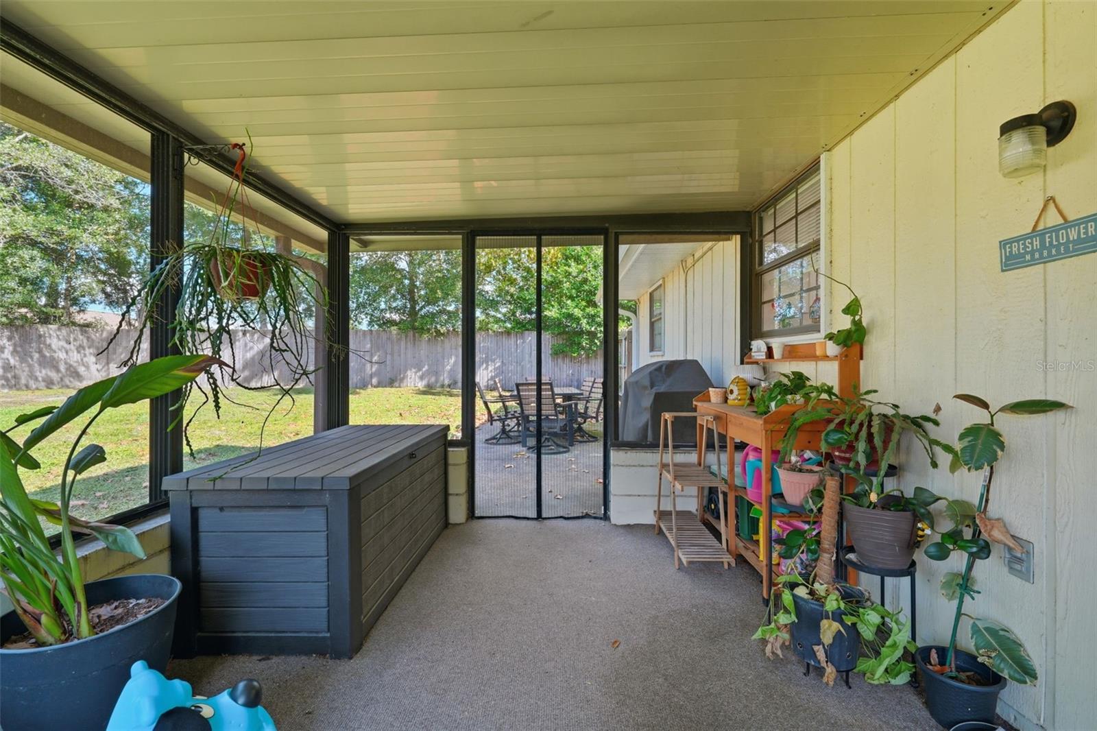 STONE HILL - Residential