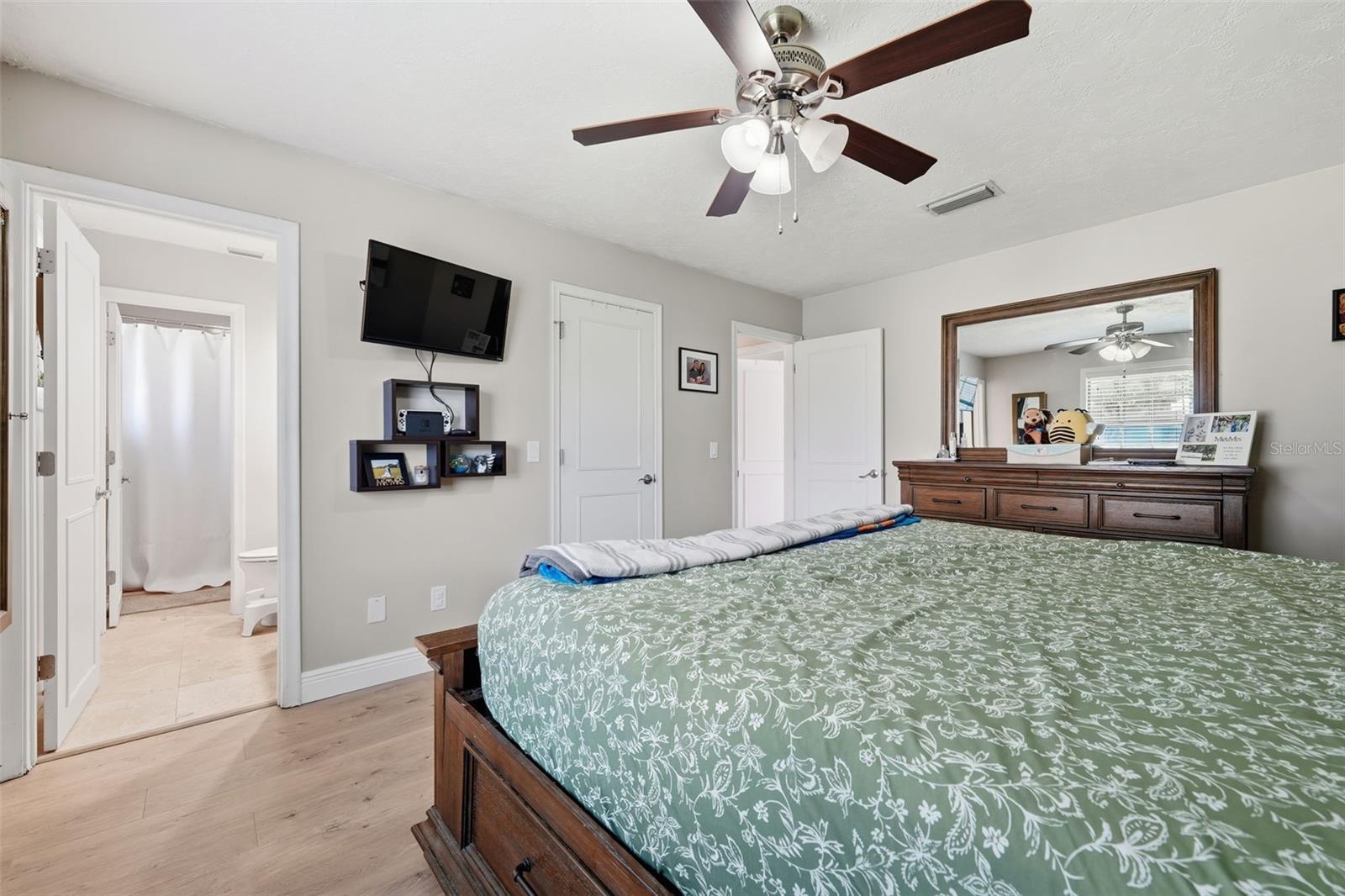 STONE HILL - Residential