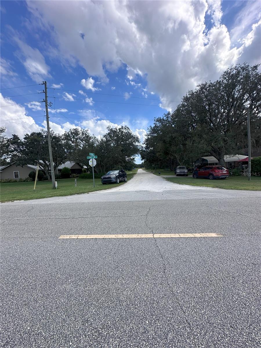 AVON PARK LAKES - Land