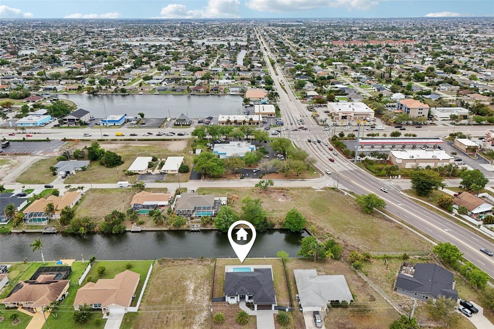 CAPE CORAL - Residential