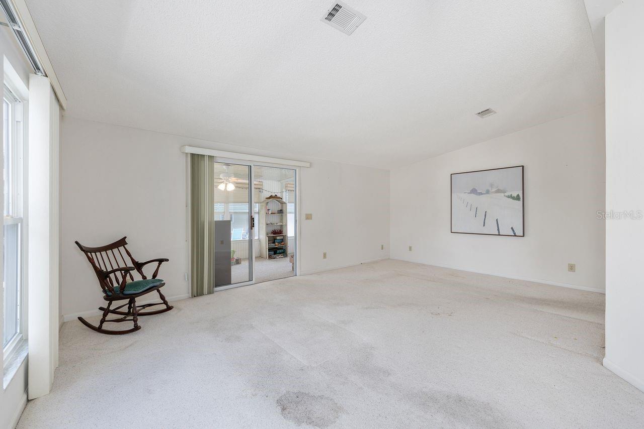 LADY LAKE ORANGE BLOSSOM GARDENS UNIT 13 - Residential