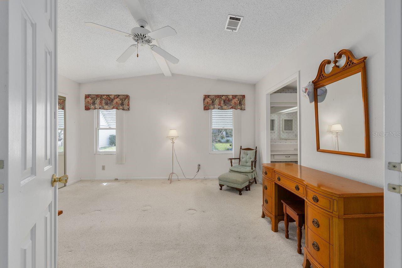 LADY LAKE ORANGE BLOSSOM GARDENS UNIT 13 - Residential