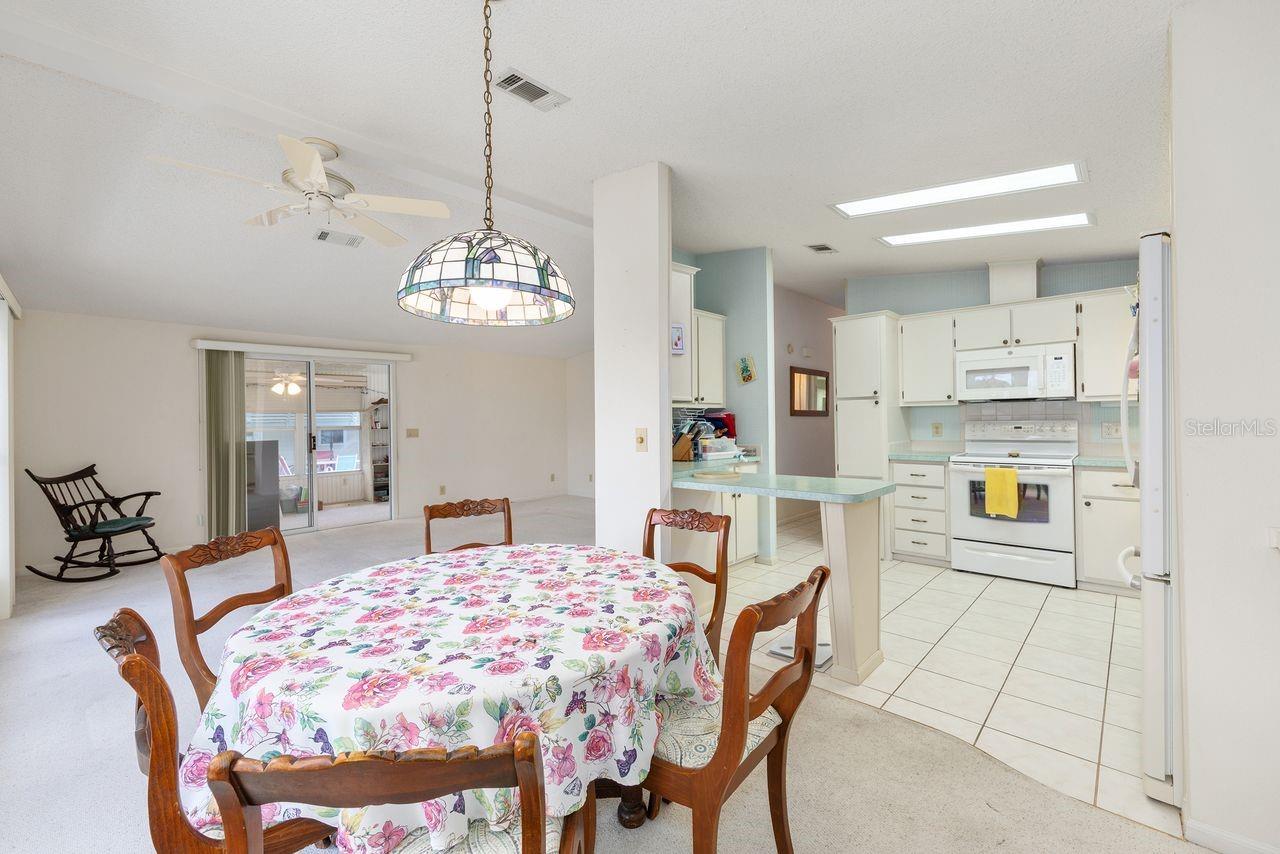 LADY LAKE ORANGE BLOSSOM GARDENS UNIT 13 - Residential