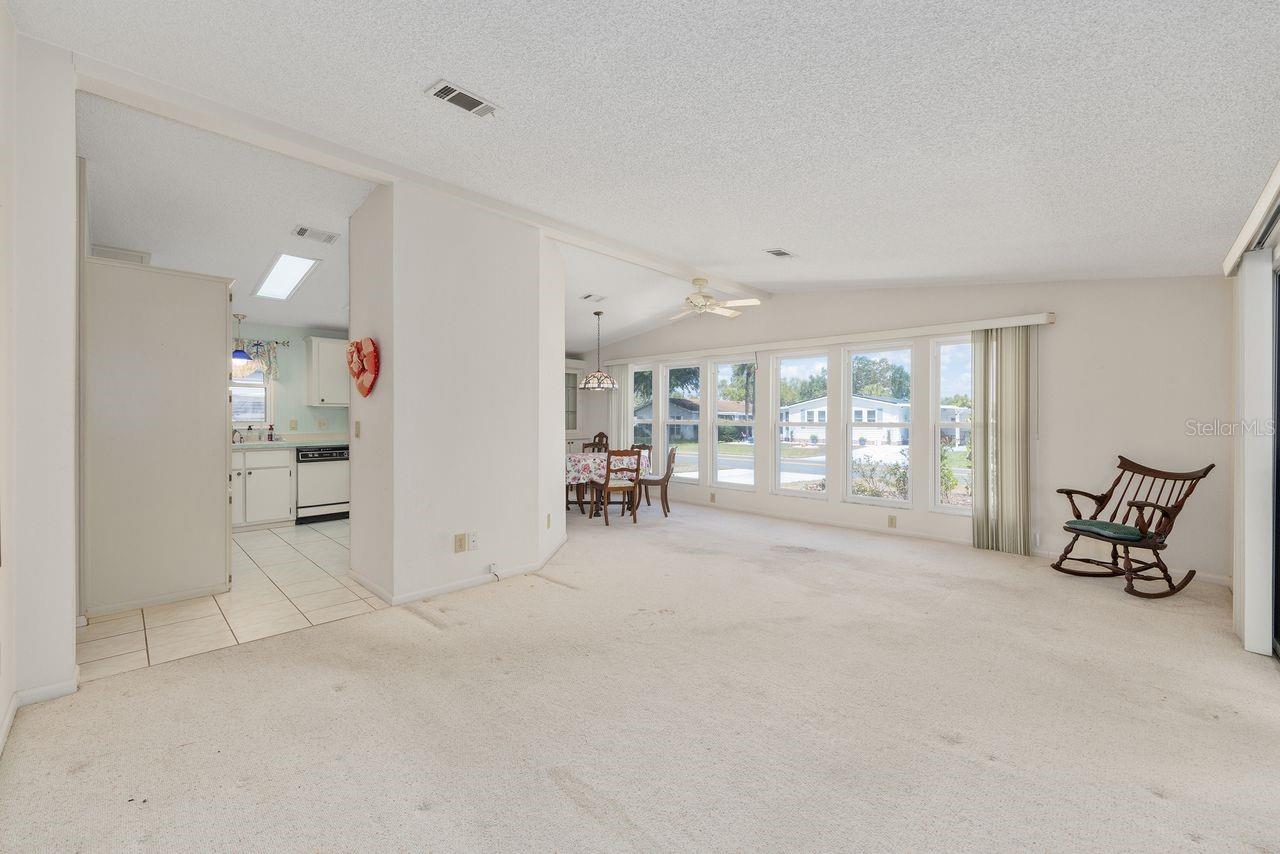 LADY LAKE ORANGE BLOSSOM GARDENS UNIT 13 - Residential