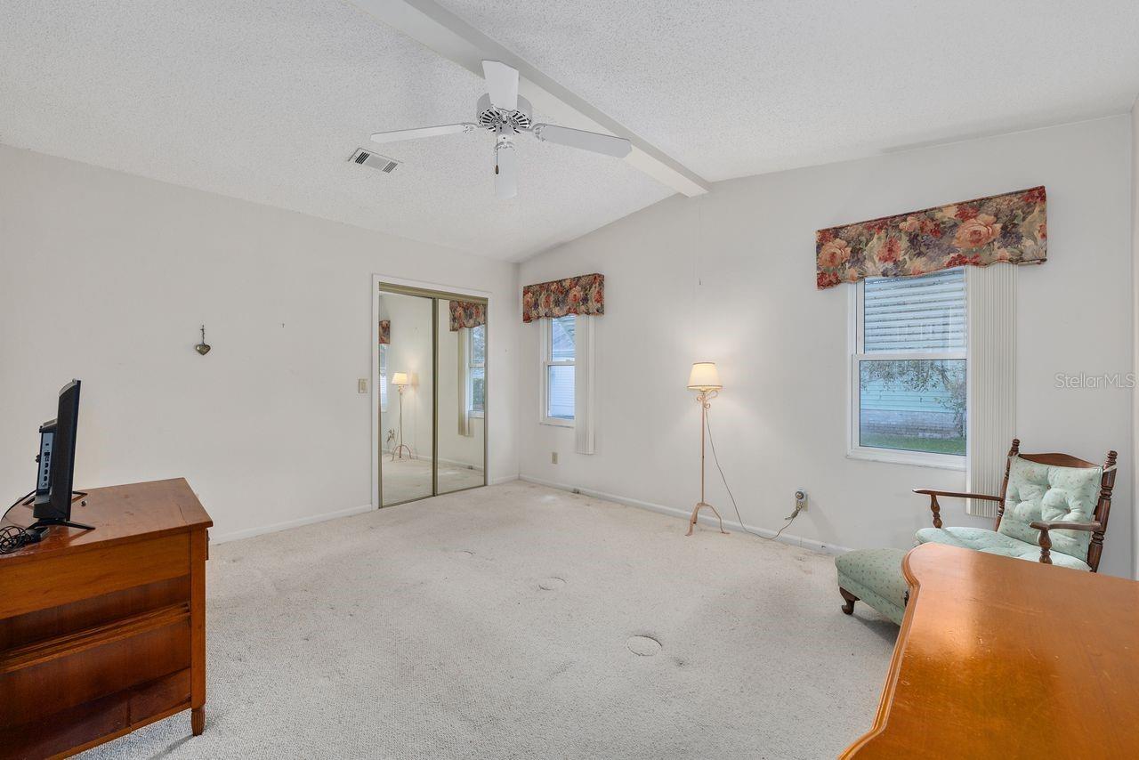 LADY LAKE ORANGE BLOSSOM GARDENS UNIT 13 - Residential