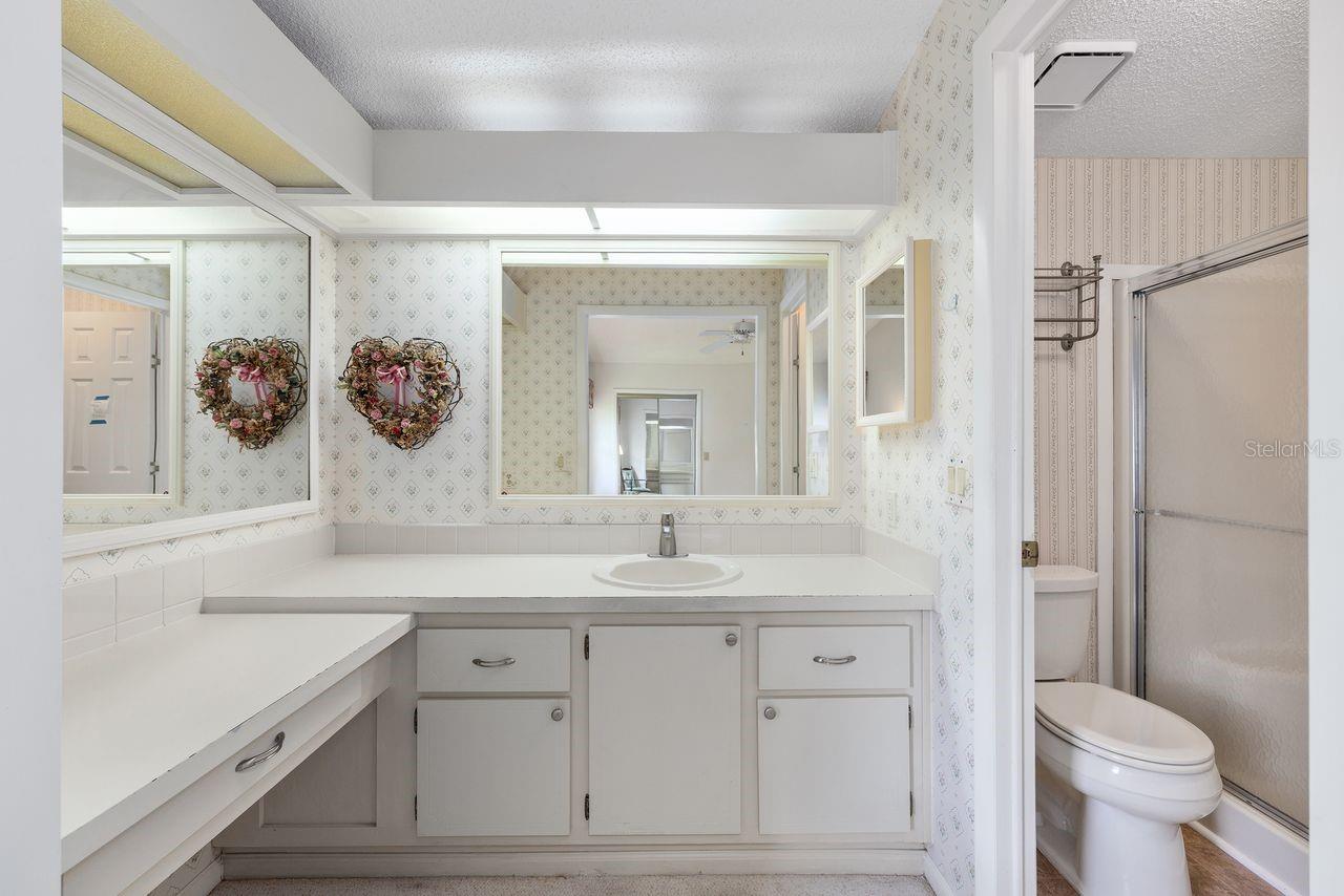 LADY LAKE ORANGE BLOSSOM GARDENS UNIT 13 - Residential