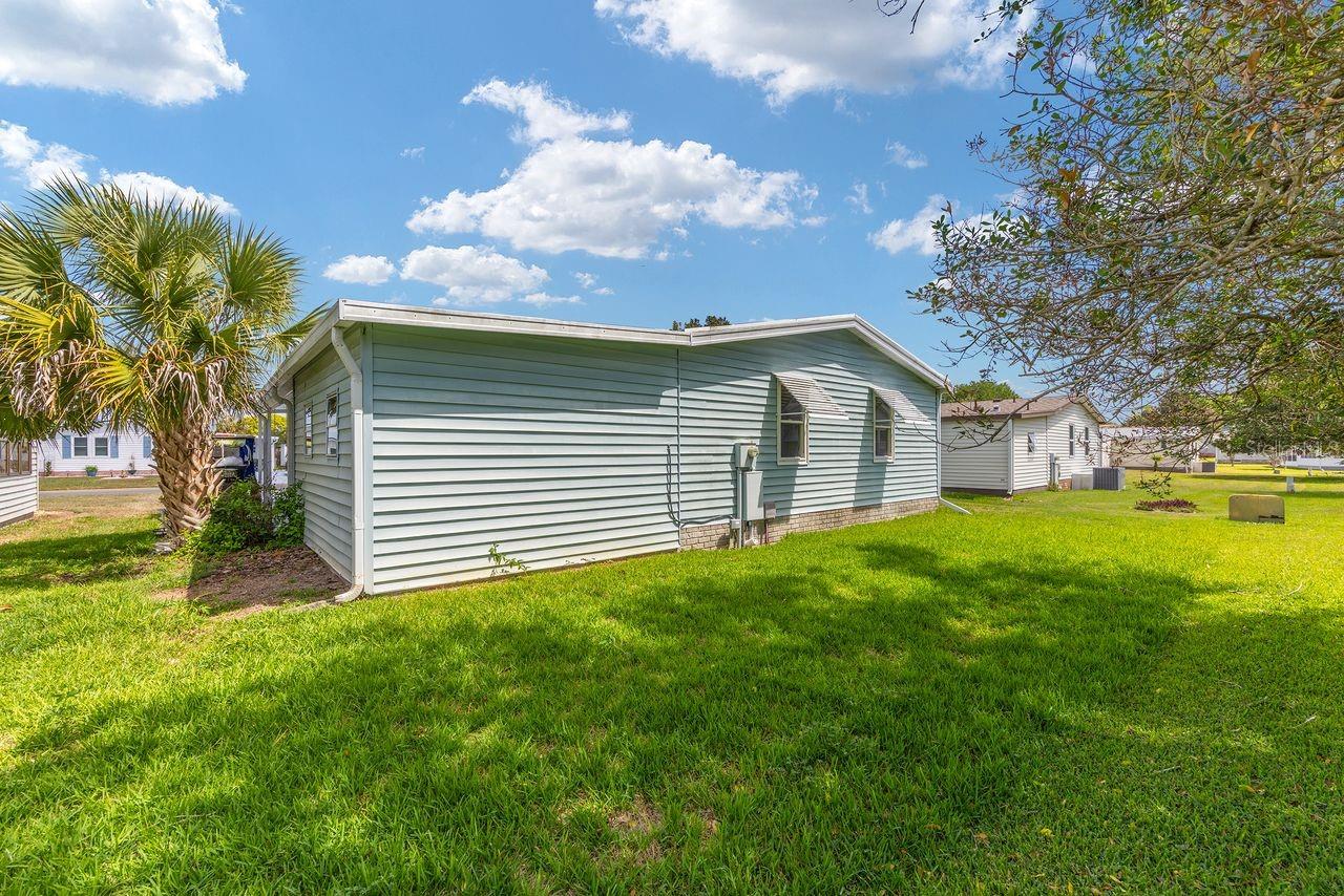 LADY LAKE ORANGE BLOSSOM GARDENS UNIT 13 - Residential