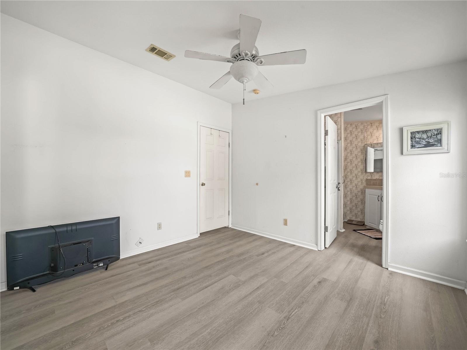 SADDLEBAG - Residential