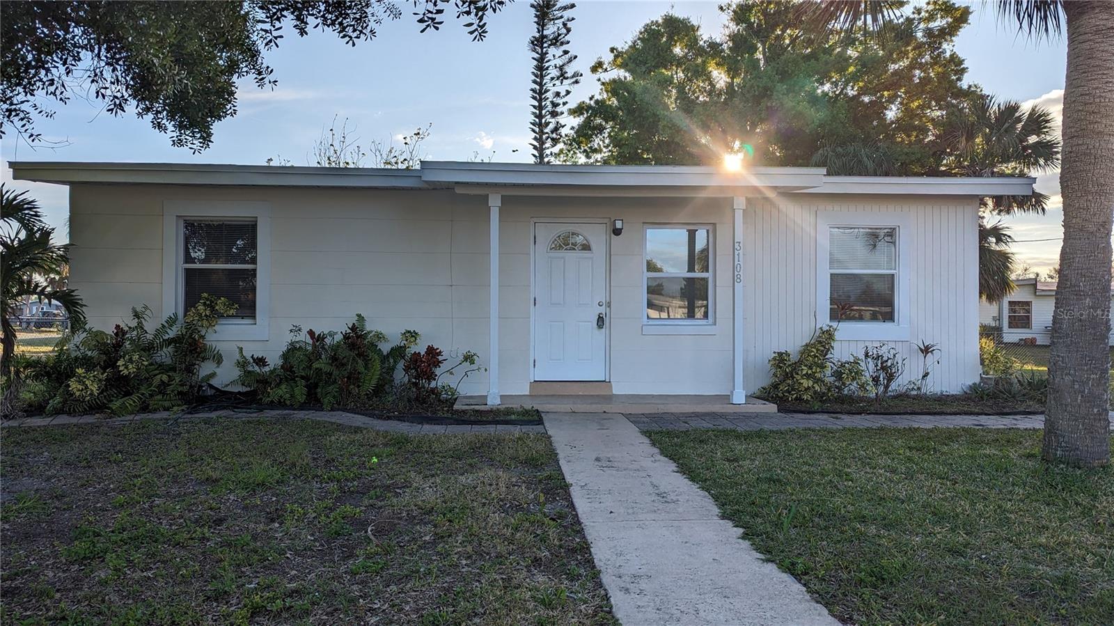 PORT CHARLOTTE SEC 11 REV - Residential Lease