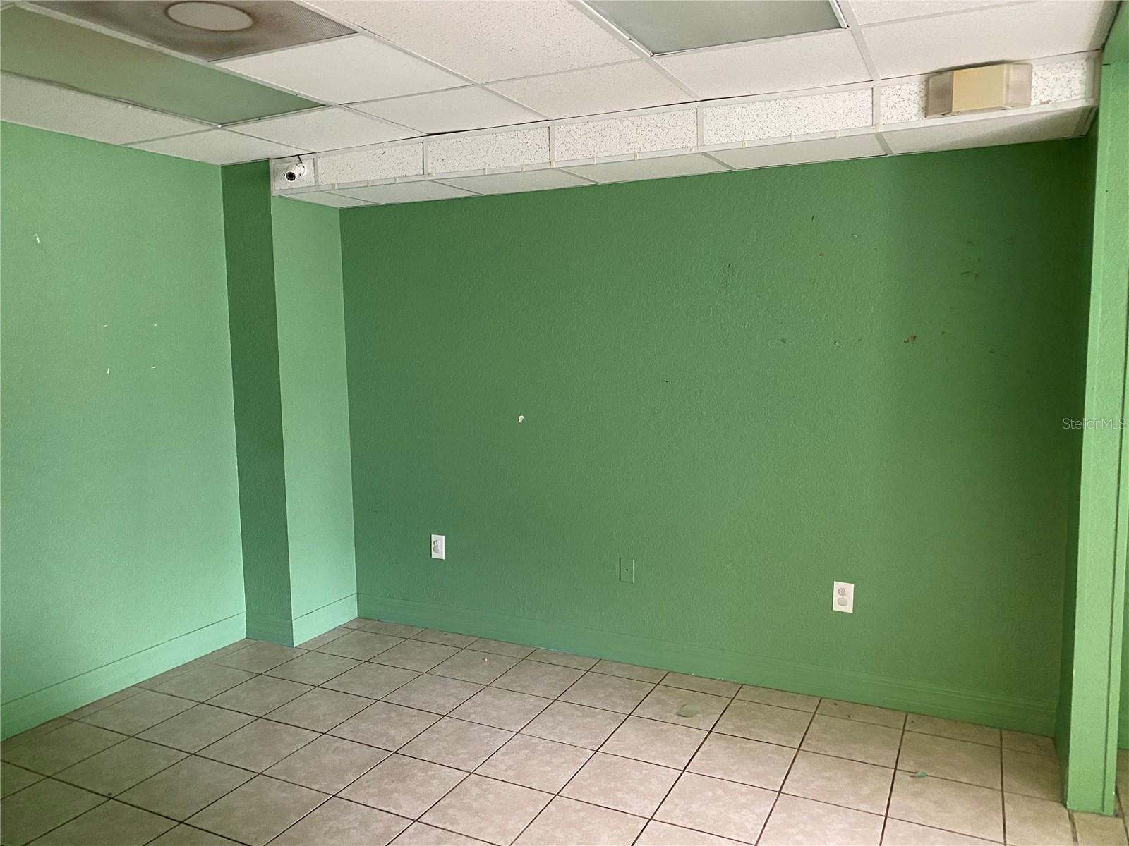 FROSTPROOF IN US - Commercial Sale