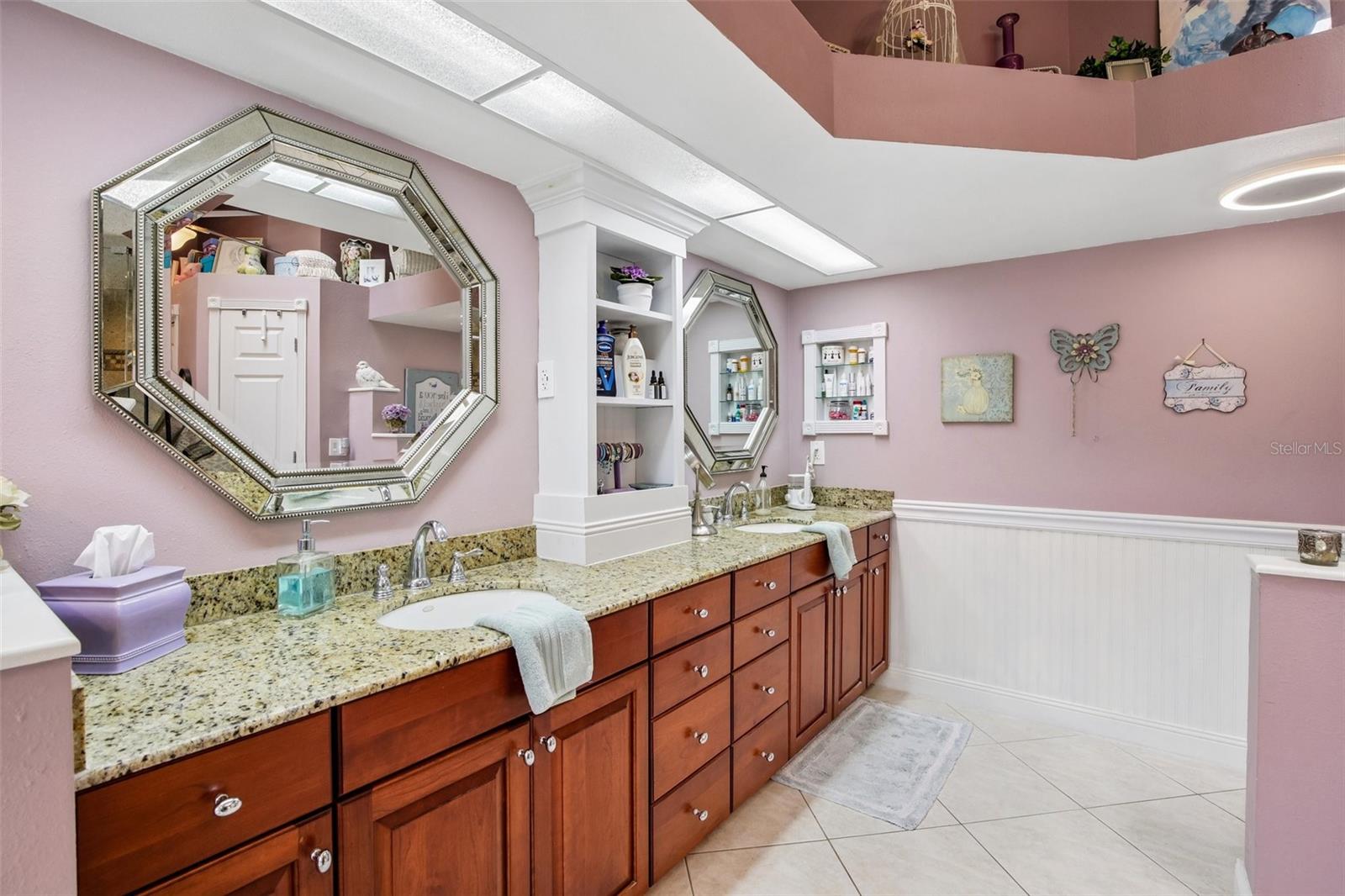 SUN CITY CENTER UNIT 35 - Residential