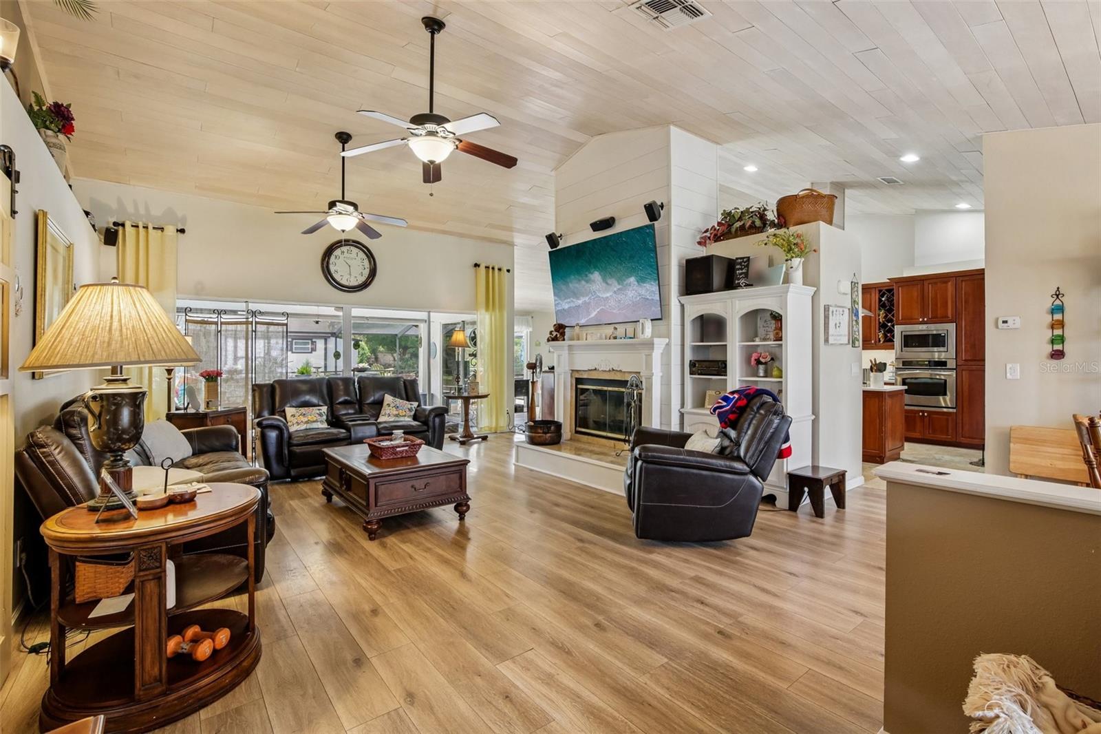SUN CITY CENTER UNIT 35 - Residential