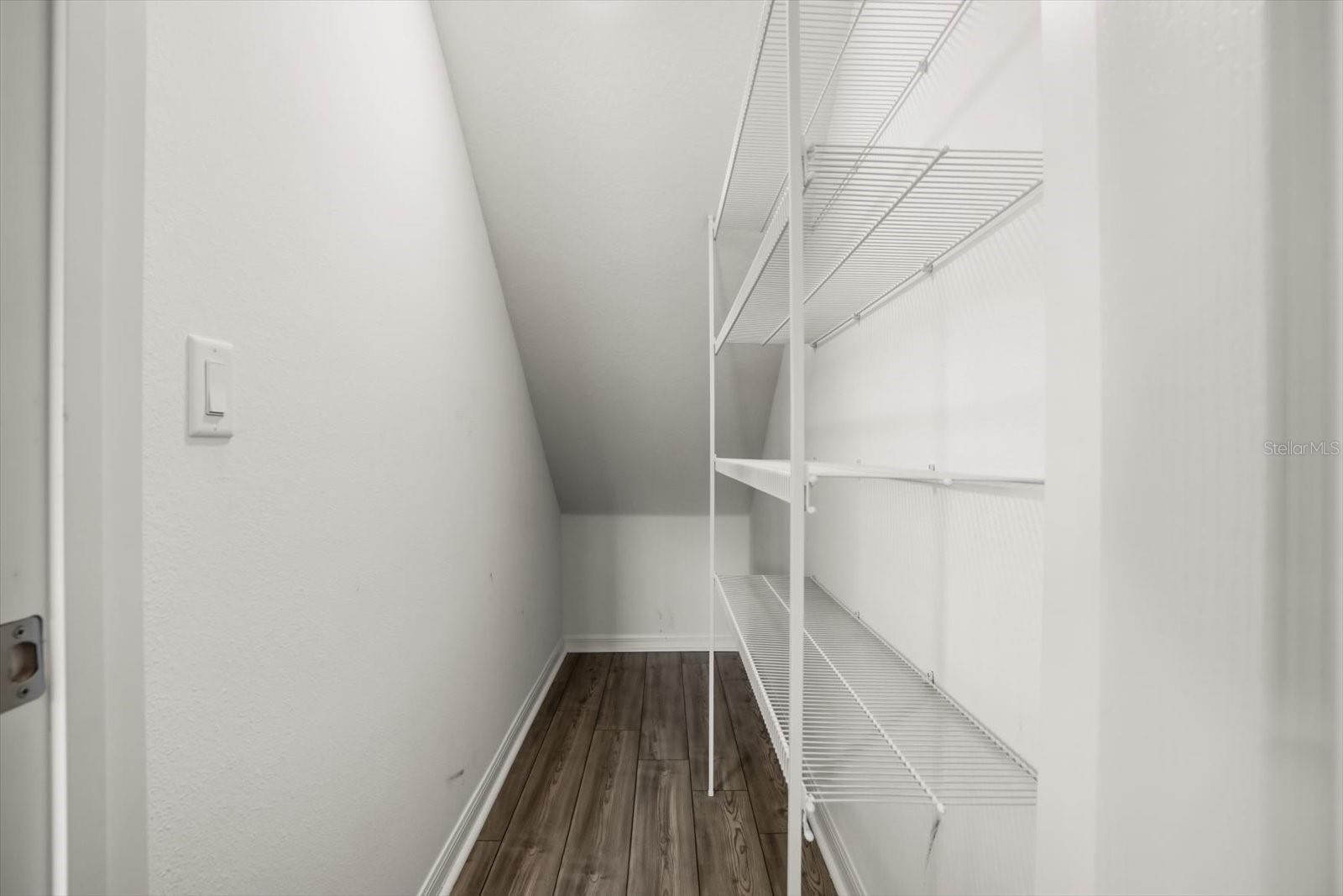 HAMLETS/TAVARES - Residential