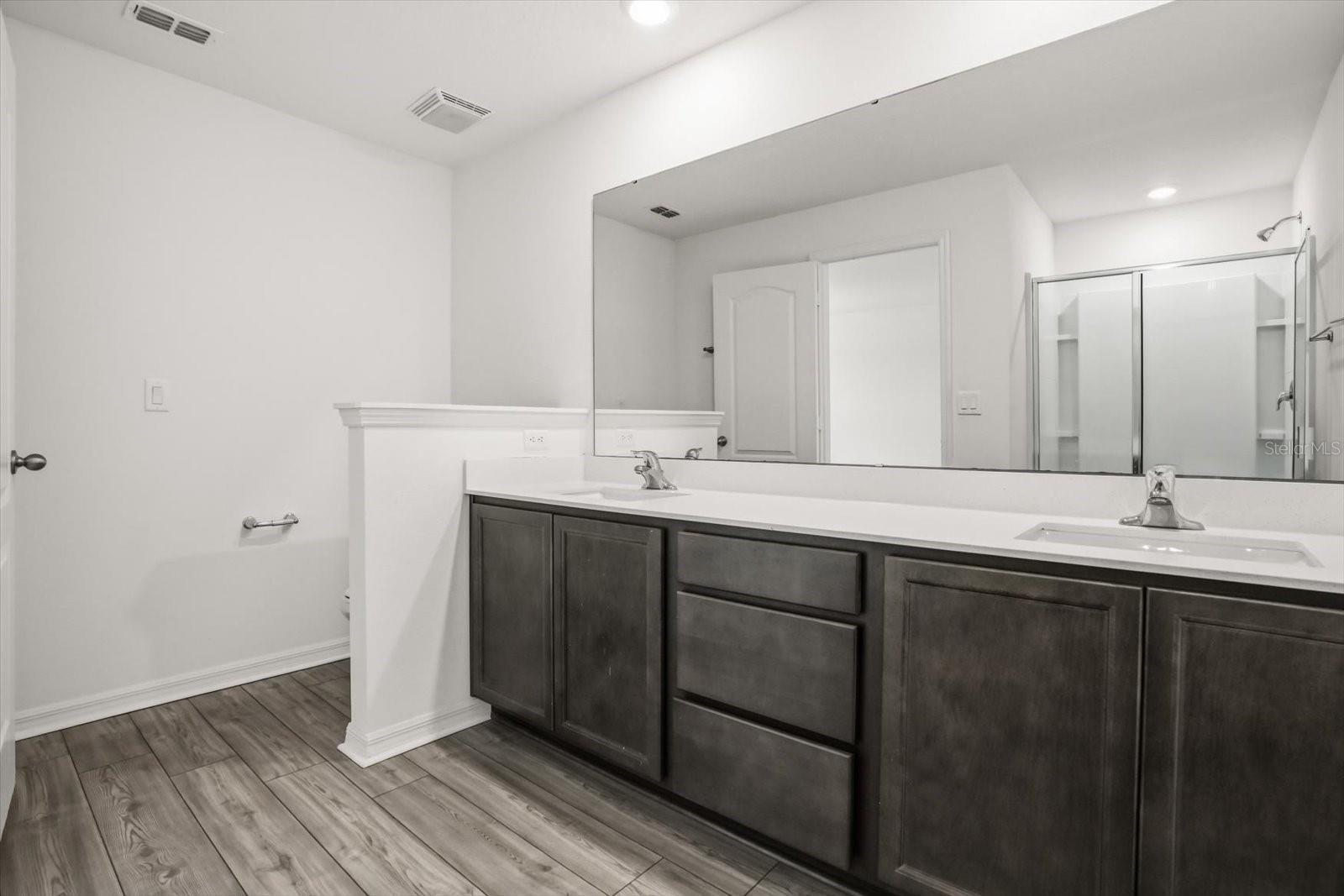 HAMLETS/TAVARES - Residential
