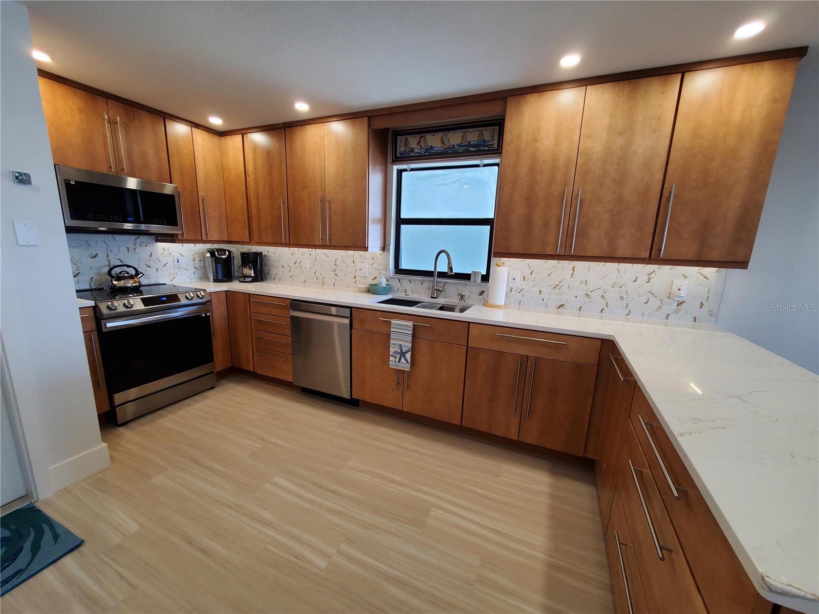 OCEAN REEF VILLAS - Residential Lease