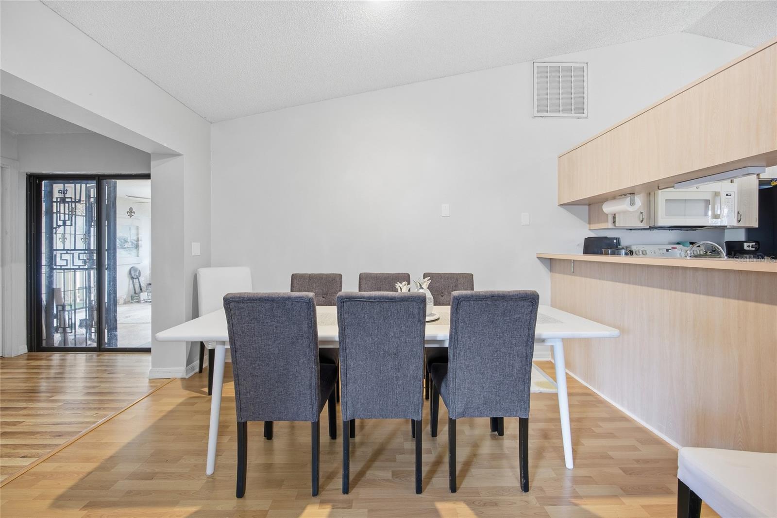 MARION OAKS - Residential