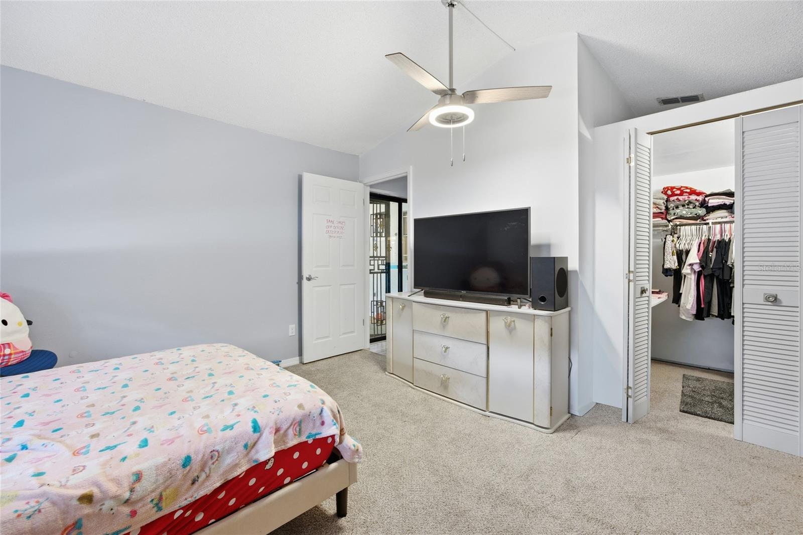 MARION OAKS - Residential