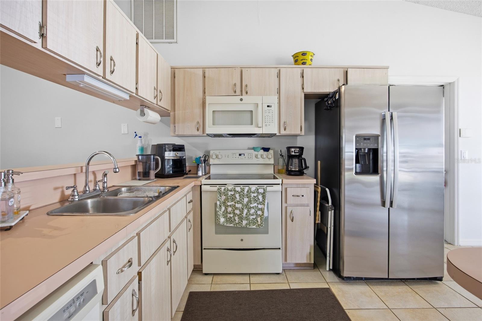 MARION OAKS - Residential