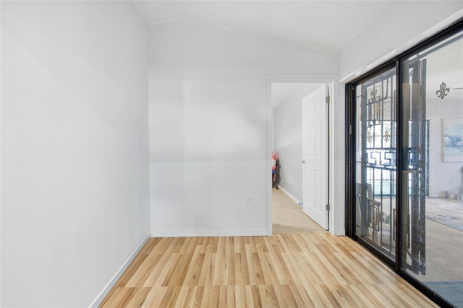 MARION OAKS - Residential