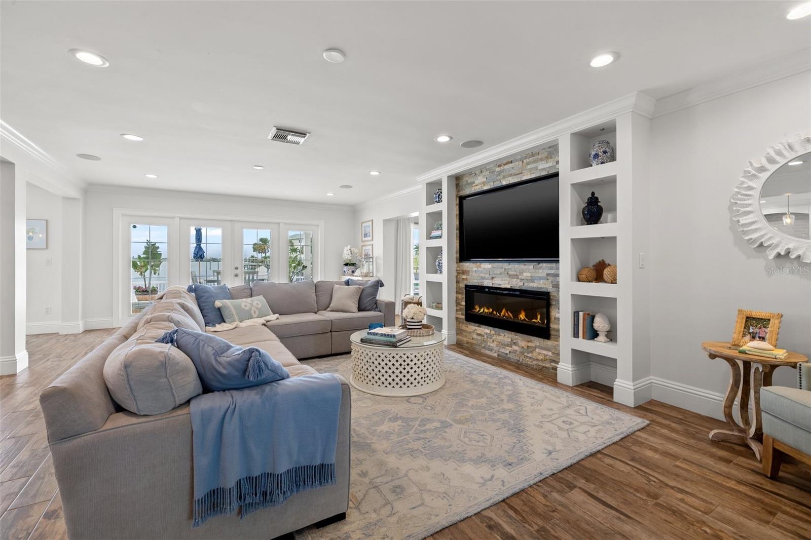 HARBOR BLUFFS SEC 4 - Residential