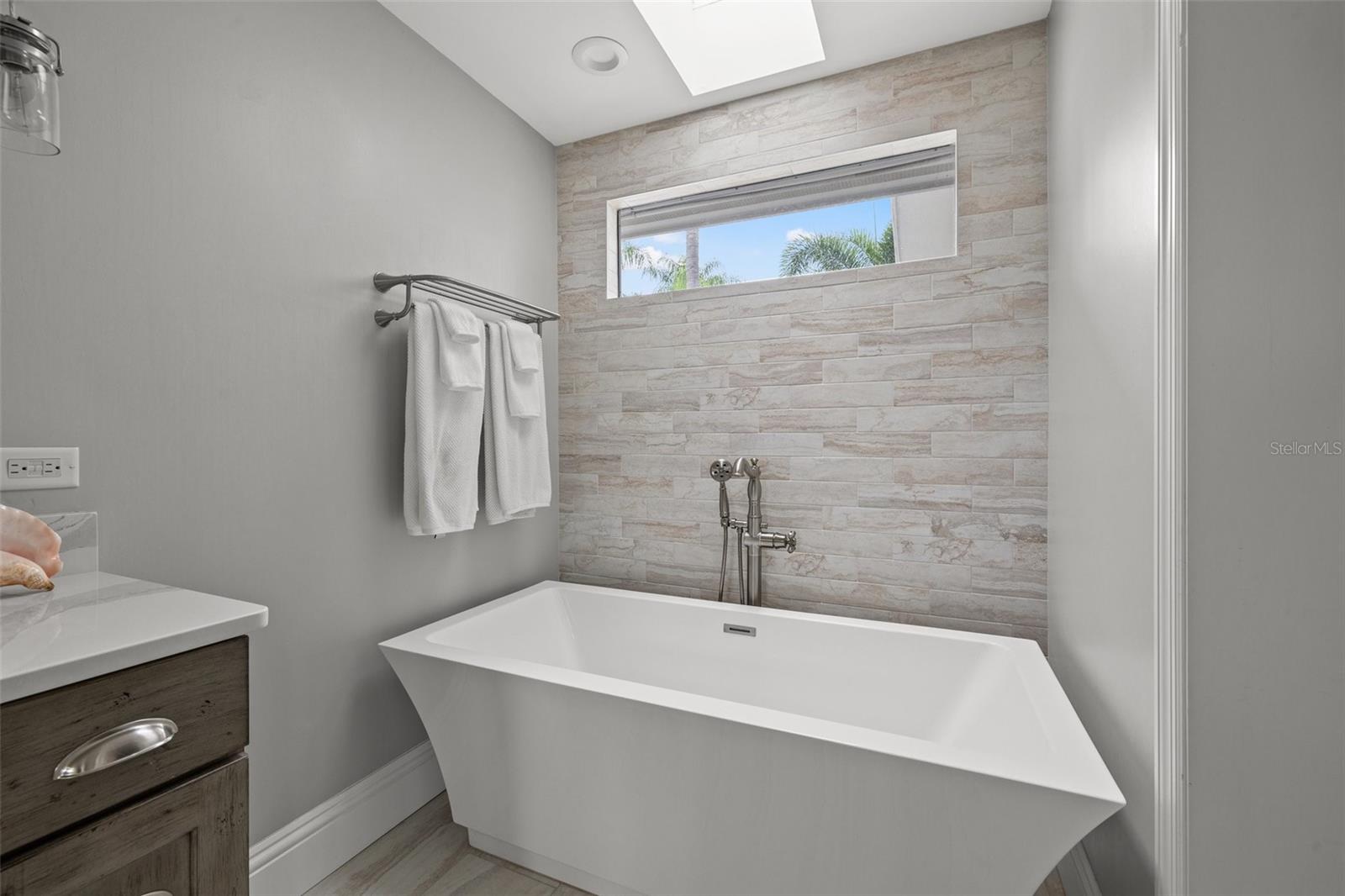 HARBOR BLUFFS SEC 4 - Residential